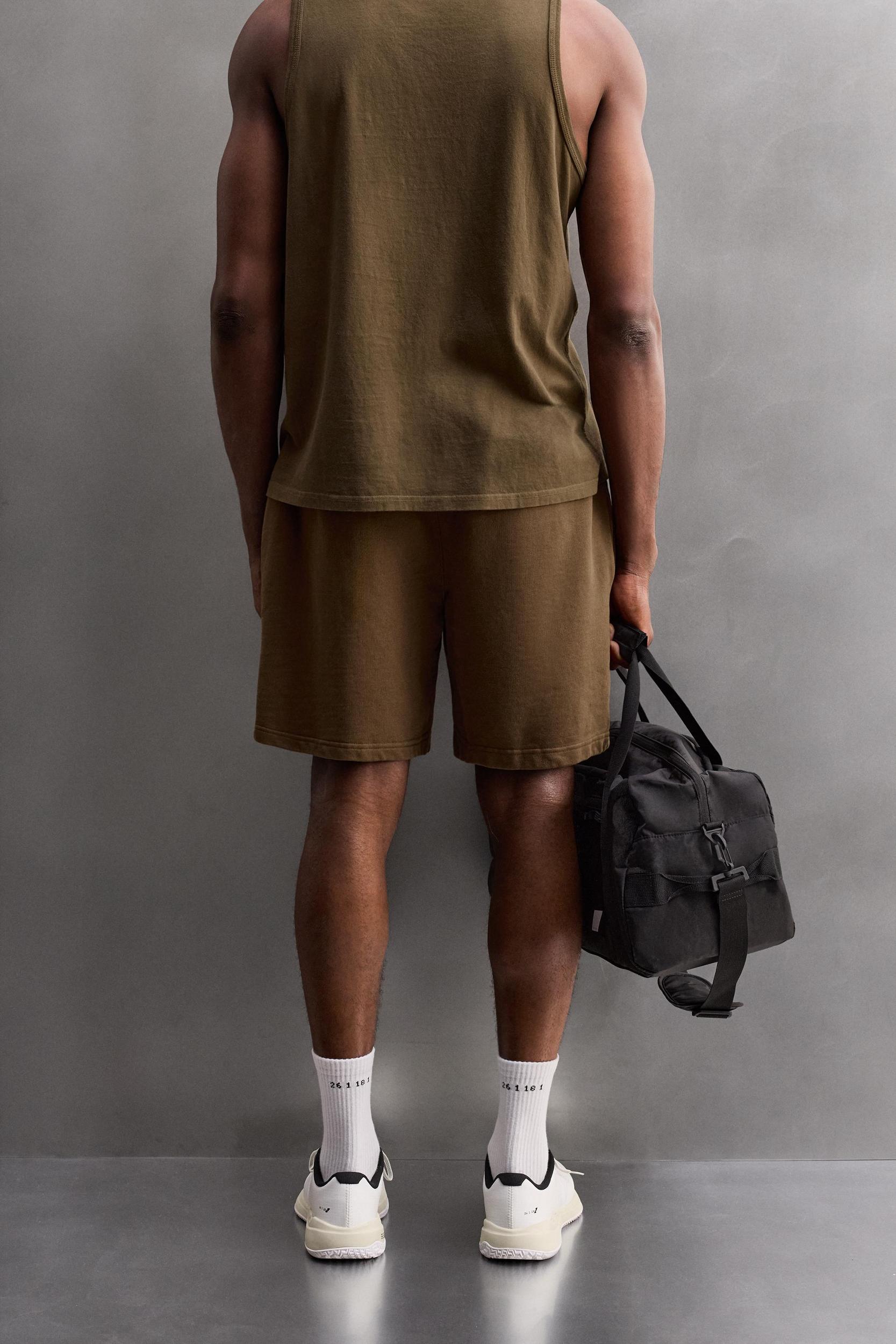 JOGGER SHORTS Product Image