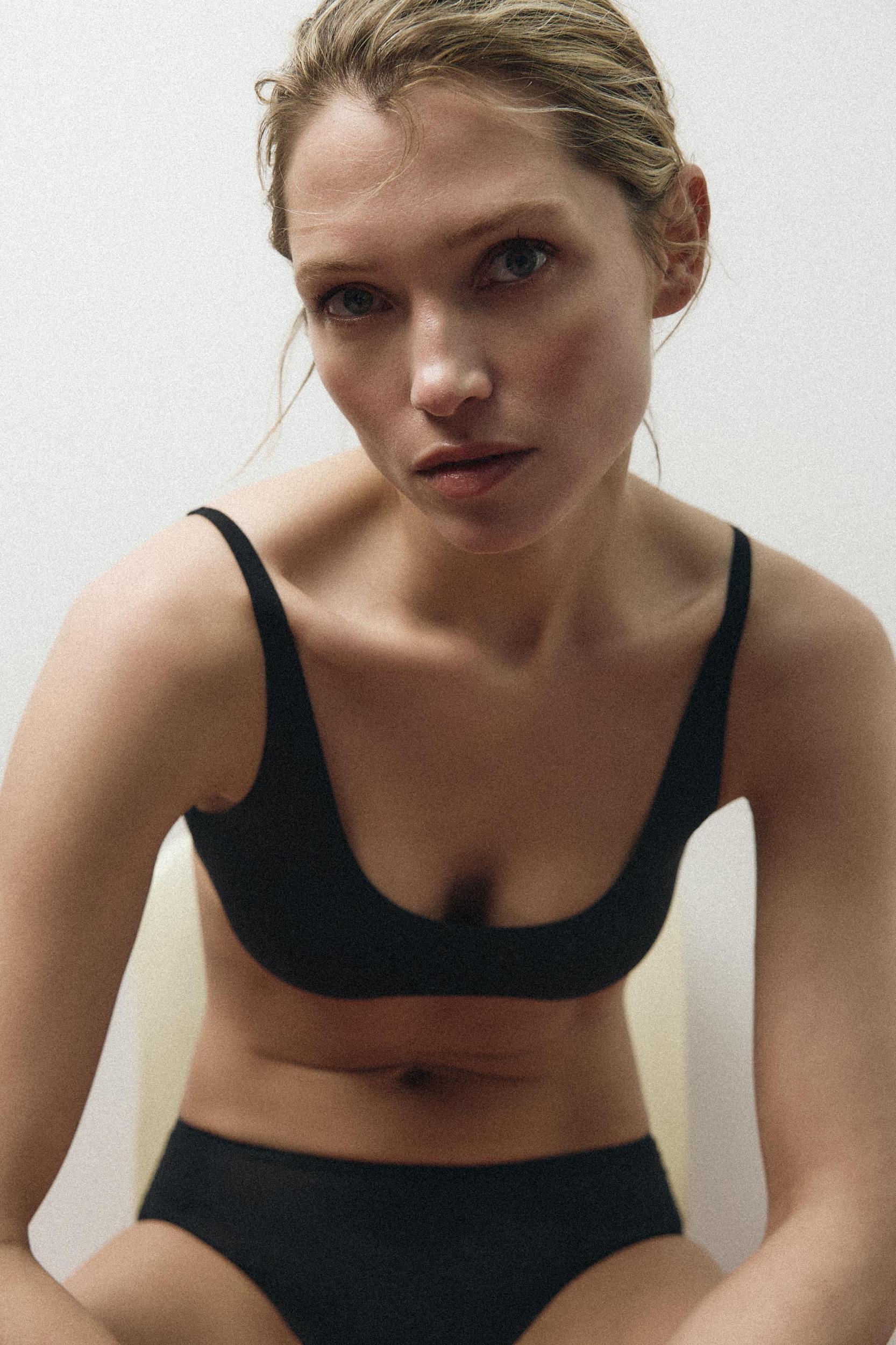 POLYAMIDE BRALETTE Product Image