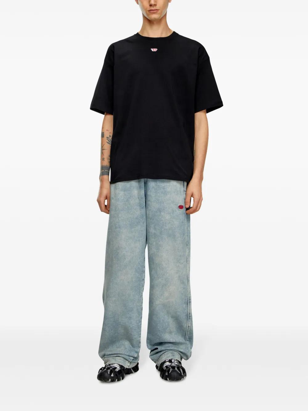 T-BOXT-D T-shirt   Product Image