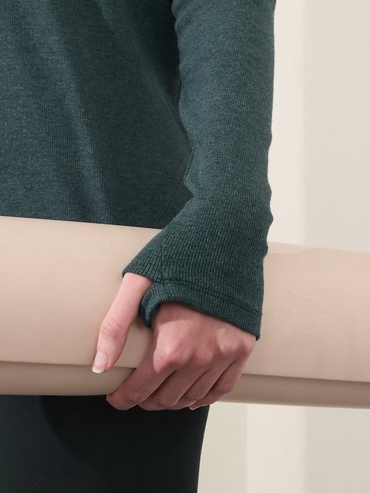 Presence Sweatshirt Product Image