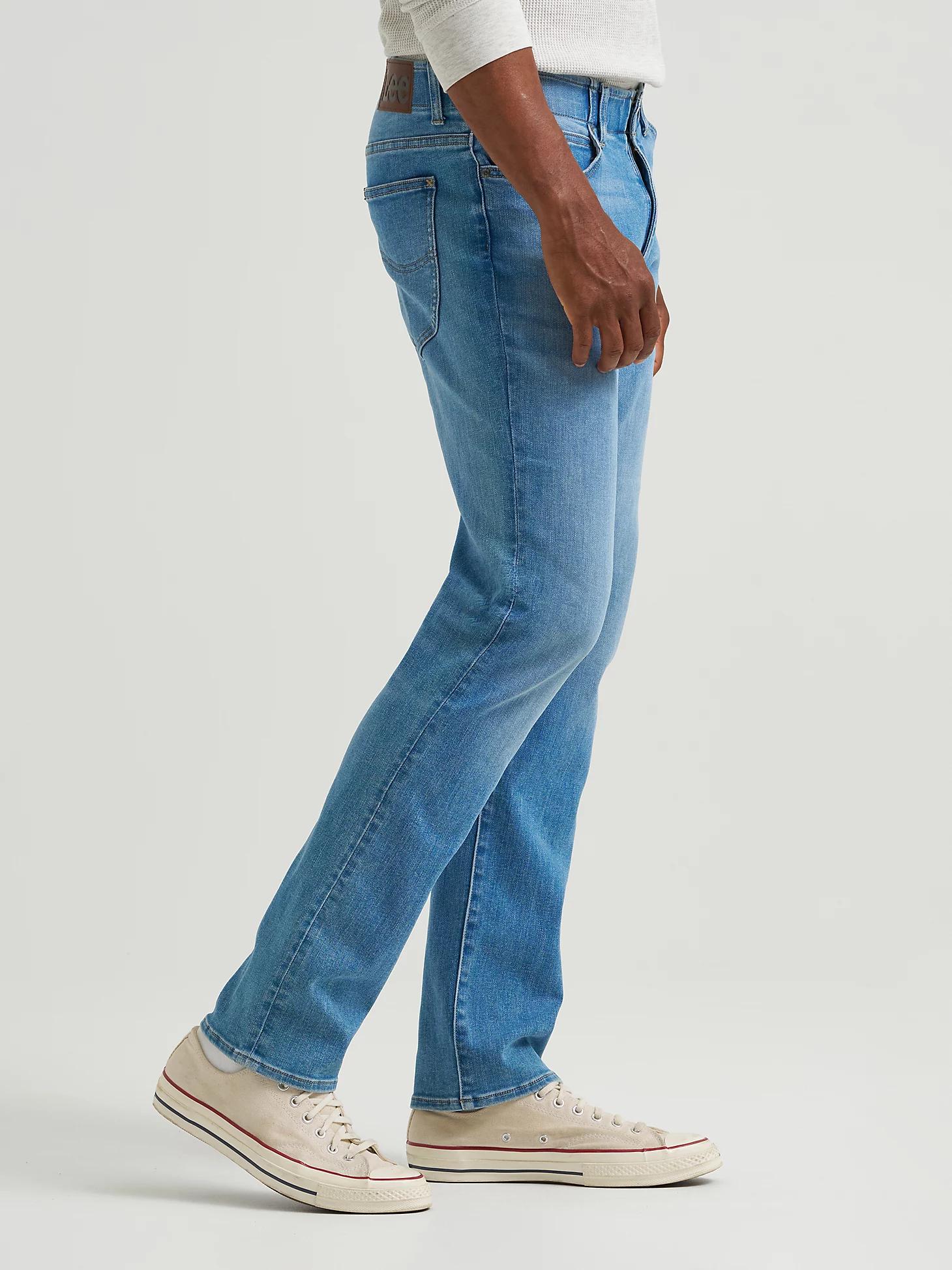 Men's Extreme Motion Slim Straight Jean | Lee® Product Image