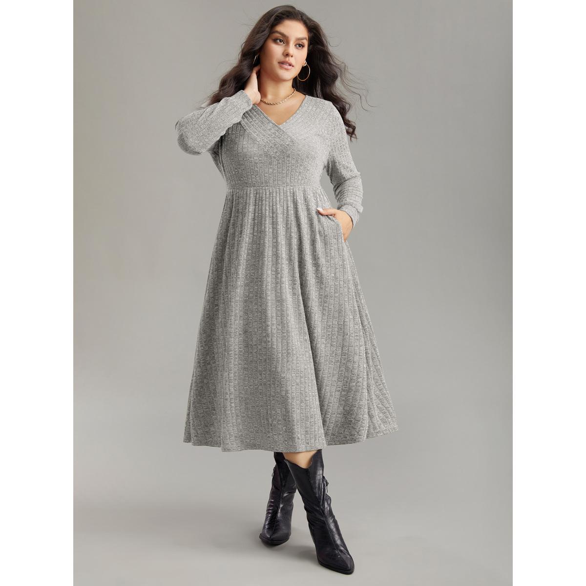 Plus Size Rib Knit Plain Plisse Long Sleeve Dress LightGray Women Leisure Rib Knit V-neck Long Sleeve Curvy Midi Dress BloomChic 28/5X Product Image