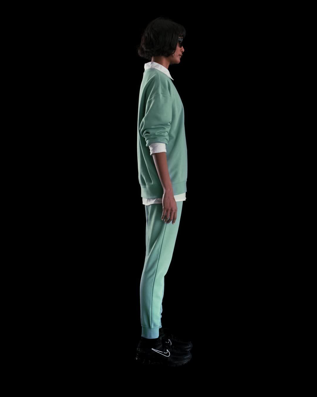 Women's Nike Sportswear Club Fleece Loose Crew-Neck Sweatshirt Product Image