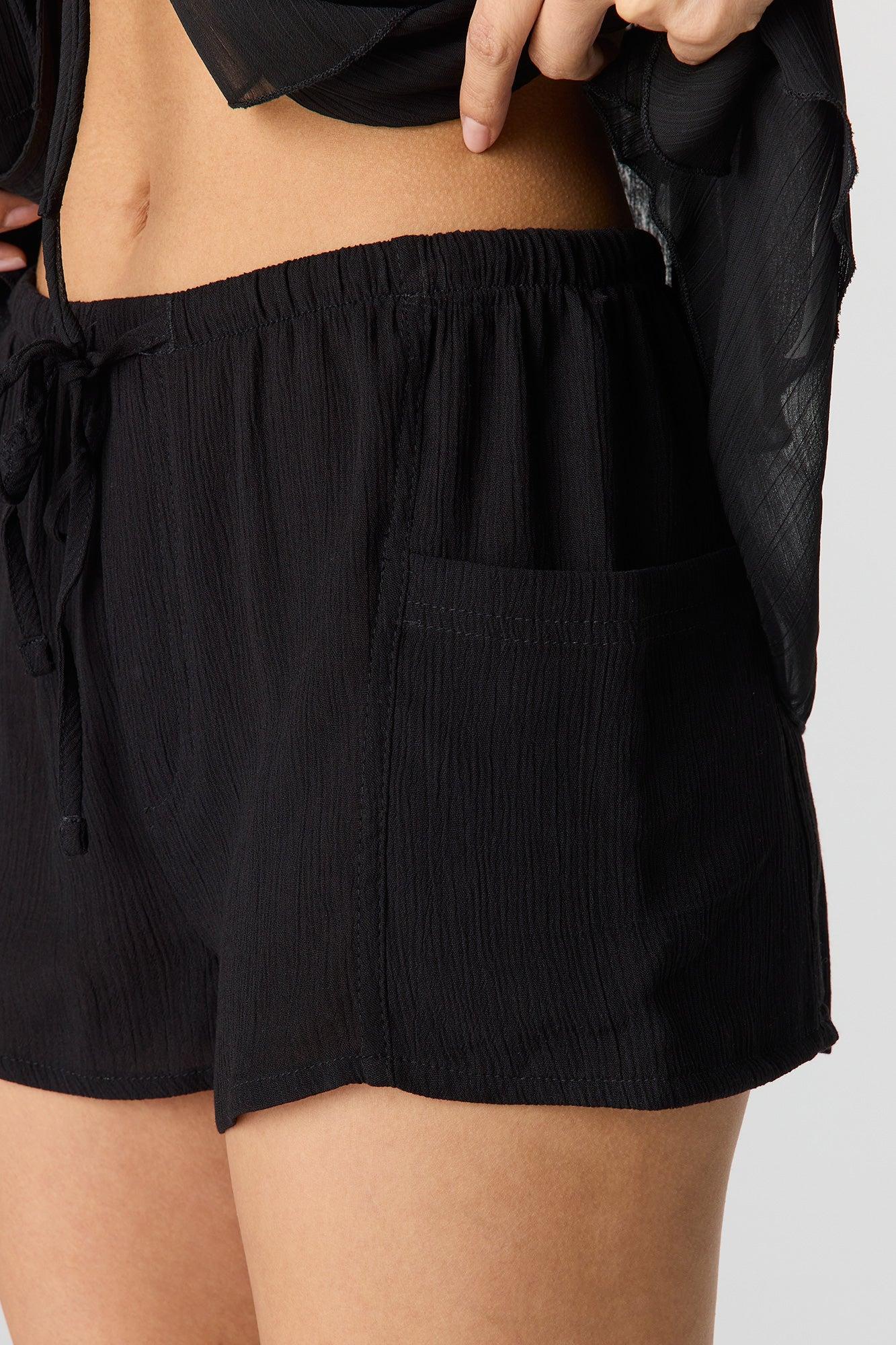 Textured Drawstring Short Female Product Image