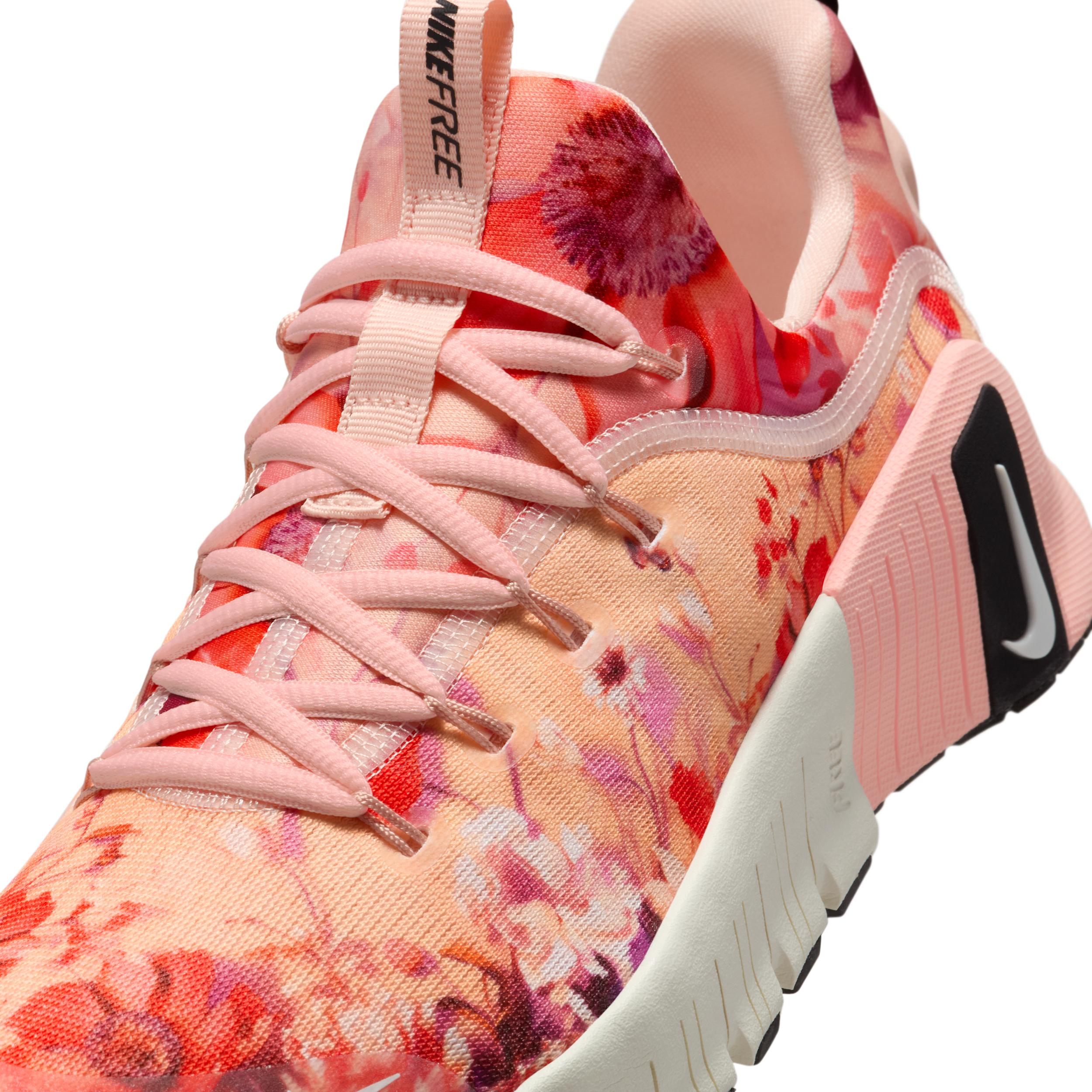 Nike Women's Free Metcon 6 AMP Workout Shoes Product Image