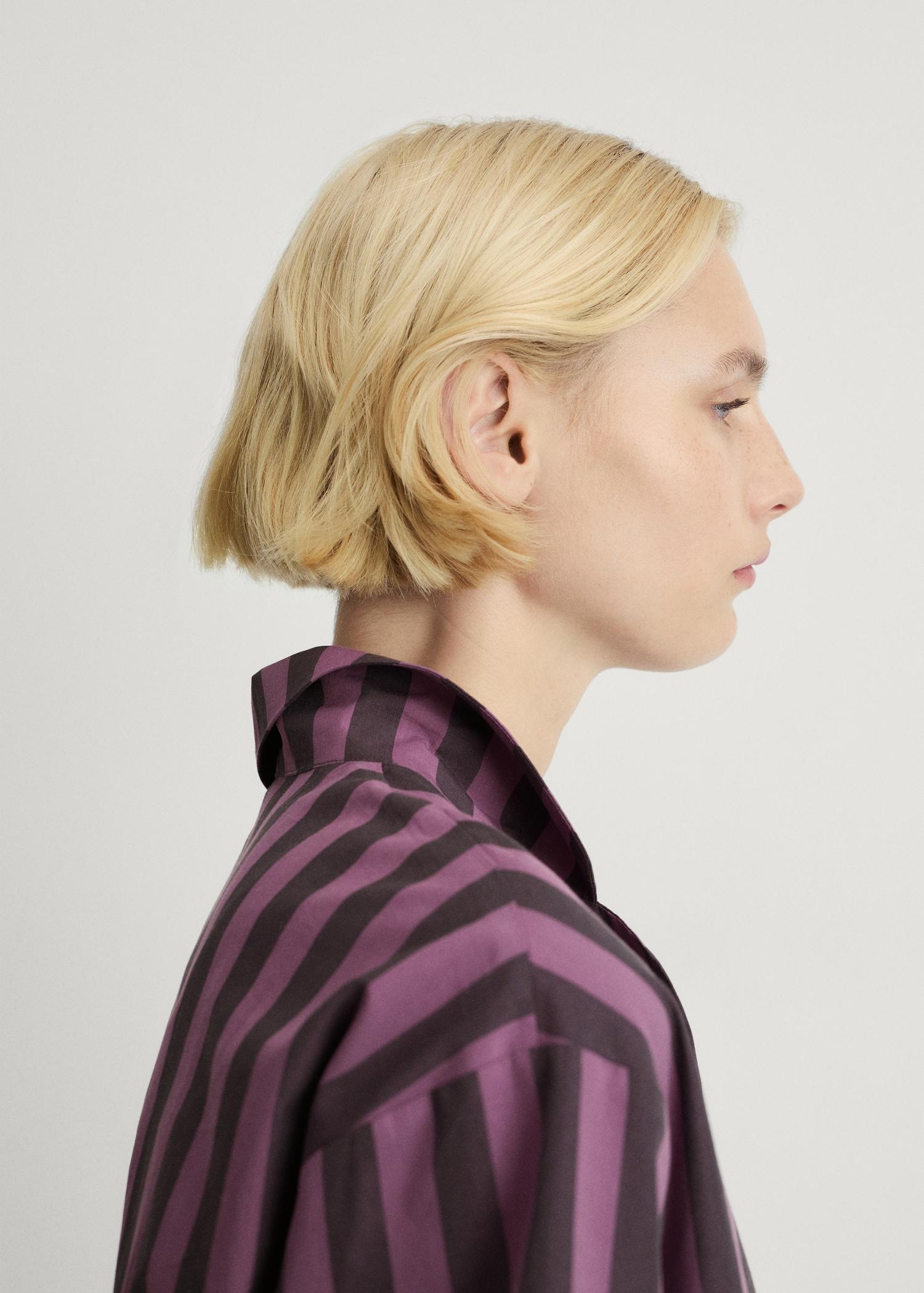 Two-tone woven striped short shirt - Women | MANGO USA Product Image