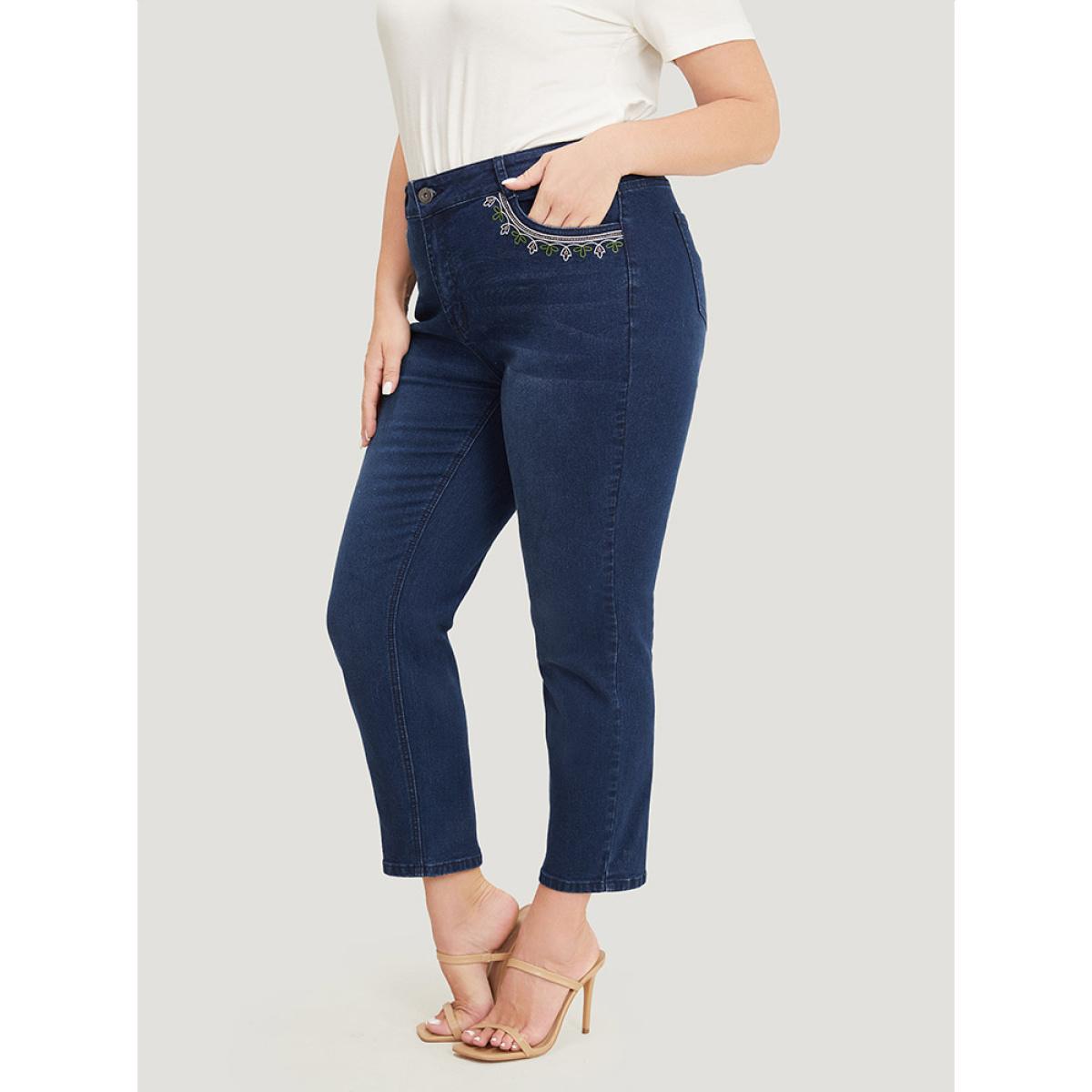 Plus Size Straight Very Stretchy High Rise Dark Wash Embroidered Trim Jeans Women DarkBlue Casual Plain Embroidered High stretch Jeans BloomChic 28/5X Product Image