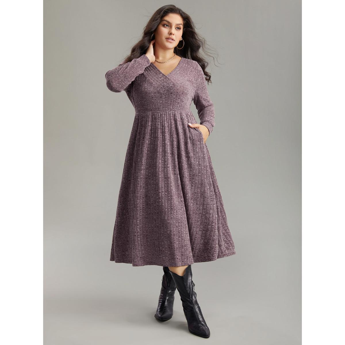 Plus Size Rib Knit Plain Plisse Long Sleeve Dress Mauve Women Leisure Rib Knit V-neck Long Sleeve Curvy Midi Dress BloomChic 28/5X Product Image