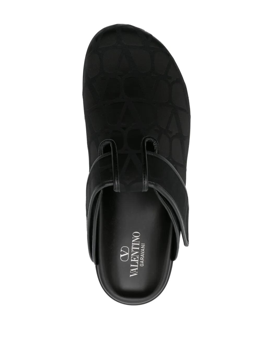 Toile Iconographe-jacquard slippers Product Image