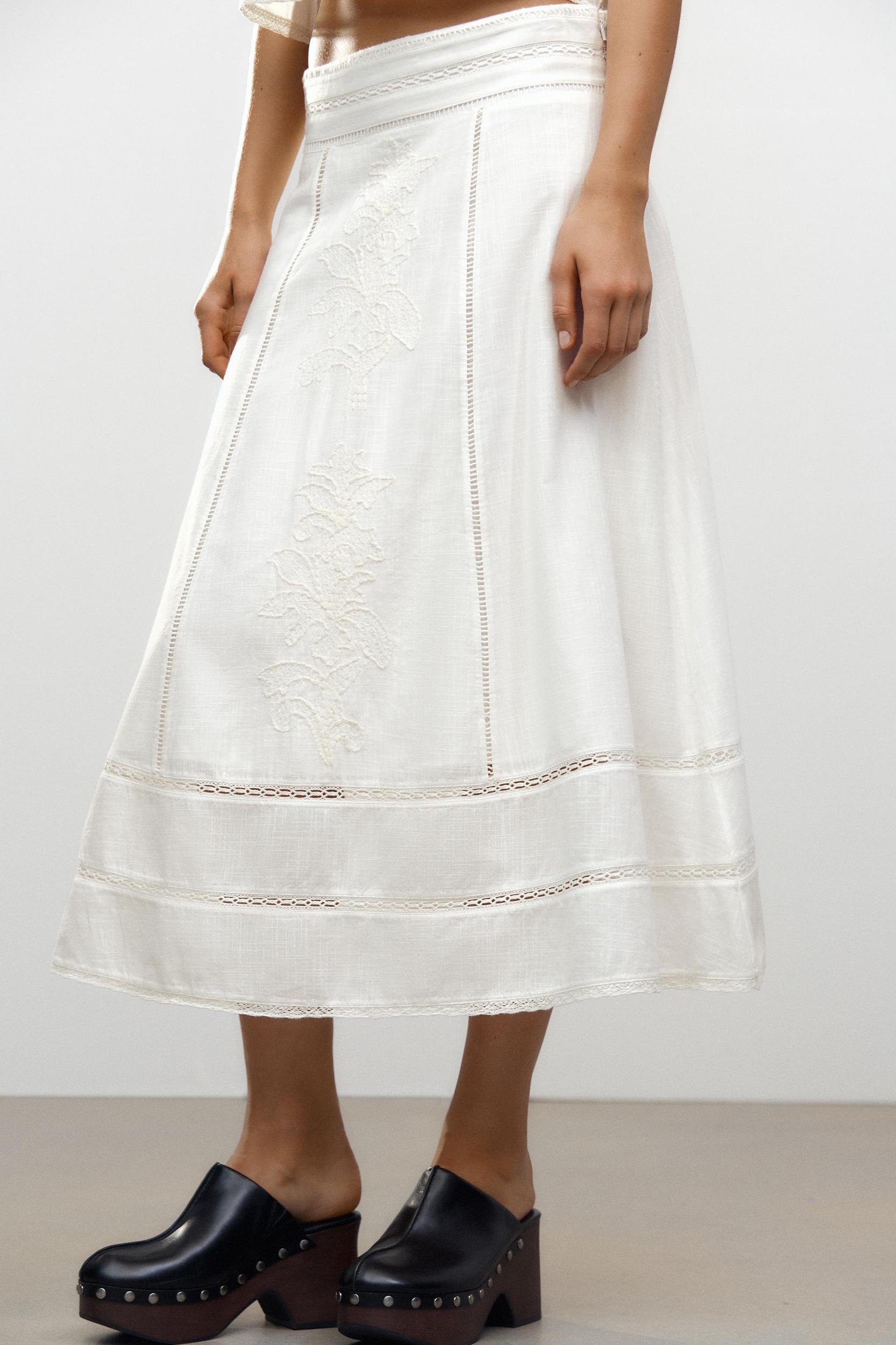 ZW COLLECTION EMBROIDERED MIDI SKIRT Product Image