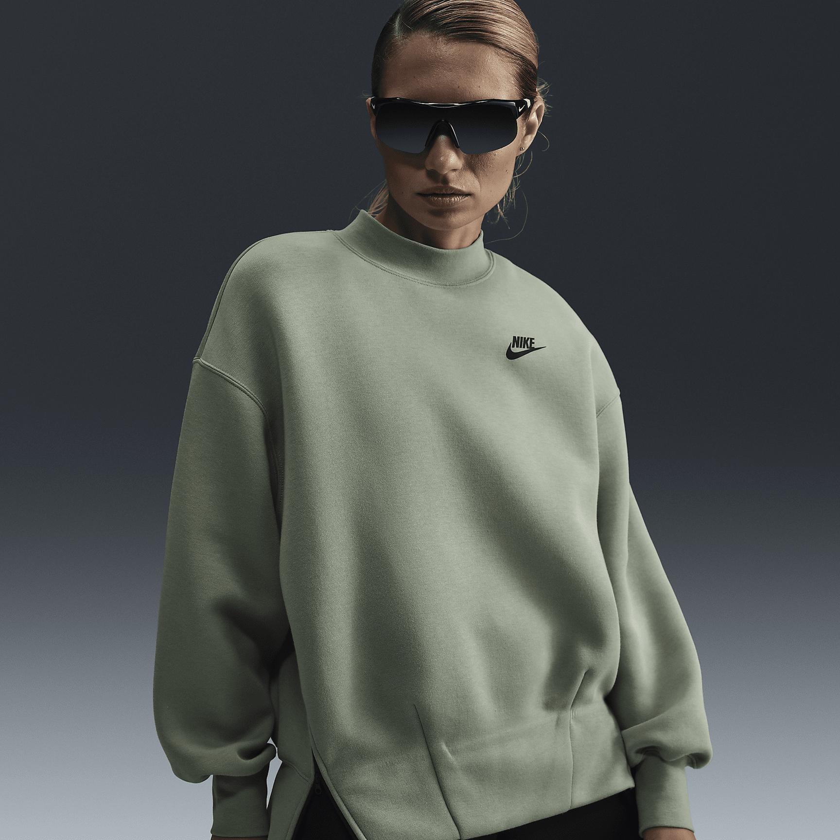 Nike Sportswear Tech Fleece Women's Oversized Crew-Neck Sweatshirt Product Image
