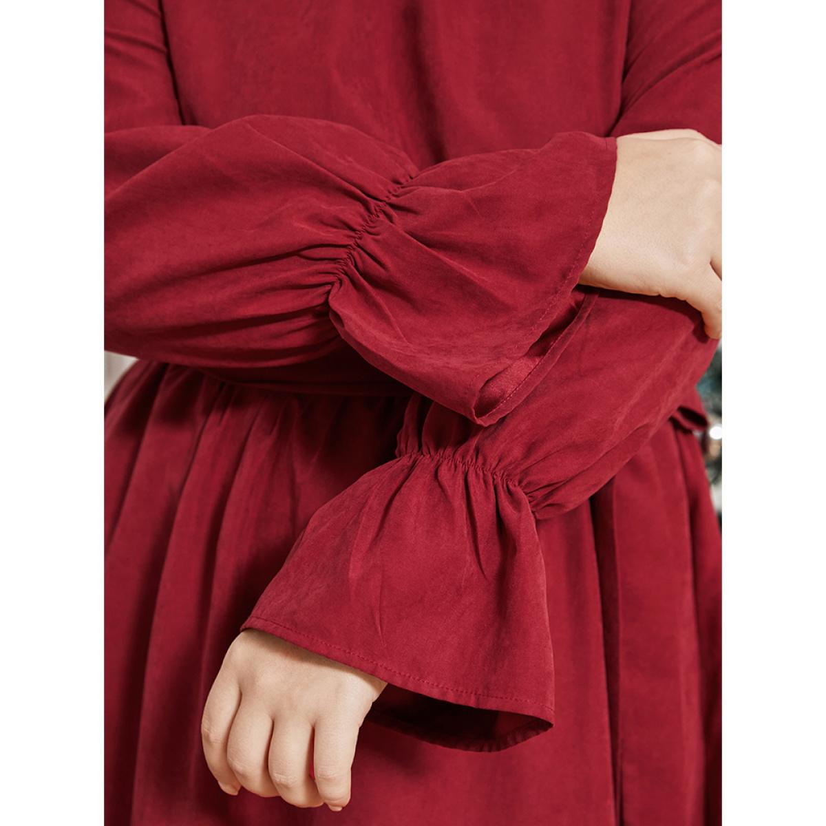 Plus Size Solid Round Neck Pocket Belted Lantern Sleeve Dress Scarlet Women Dating Round Neck Long Sleeve Curvy Midi Dress BloomChic 12/L Product Image