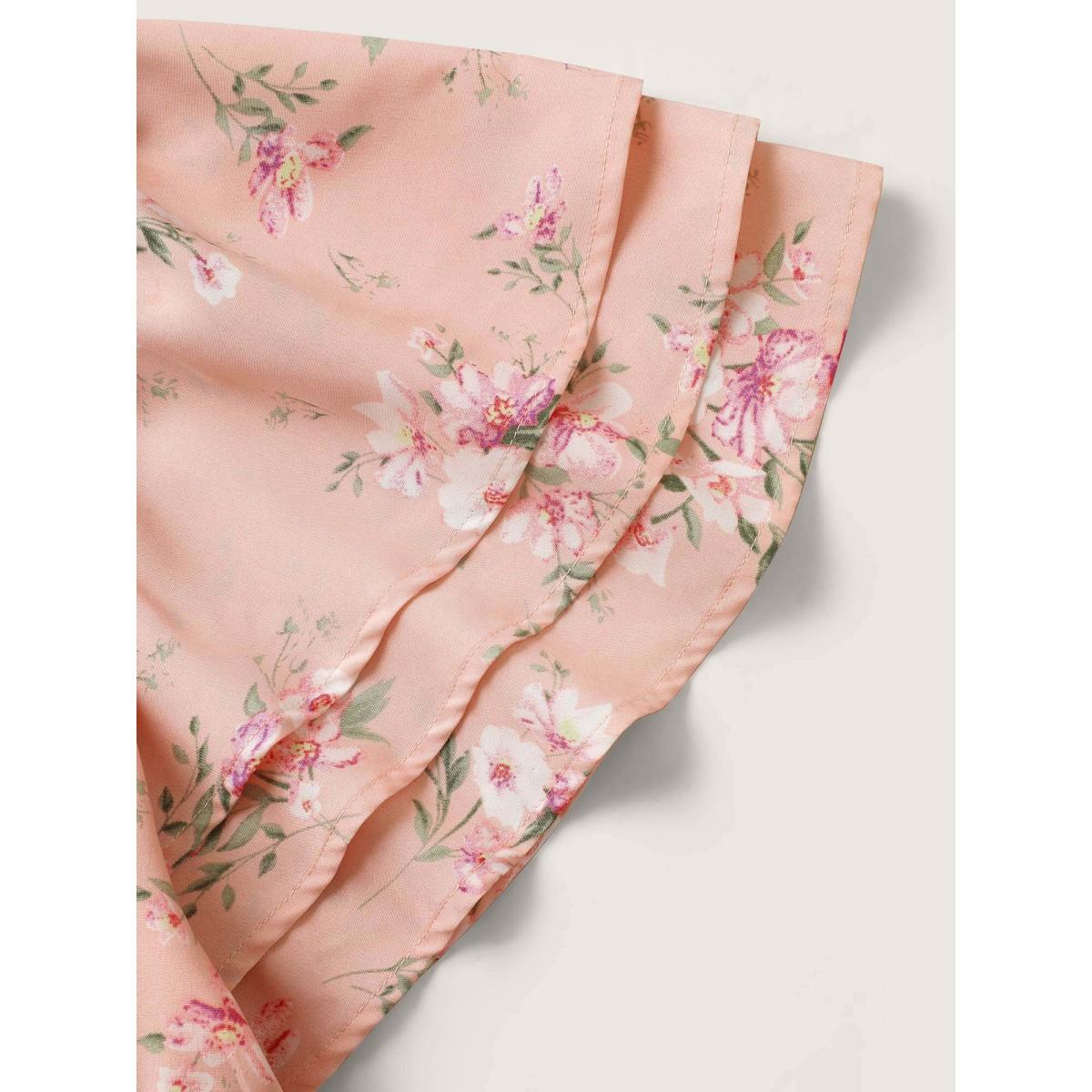 Plus Size Floral Elastic Waist Tiered Ruffle Sleeve Dress Crepe Women Romantic Tiered V-neck Short sleeve Curvy BloomChic 28/5X Product Image