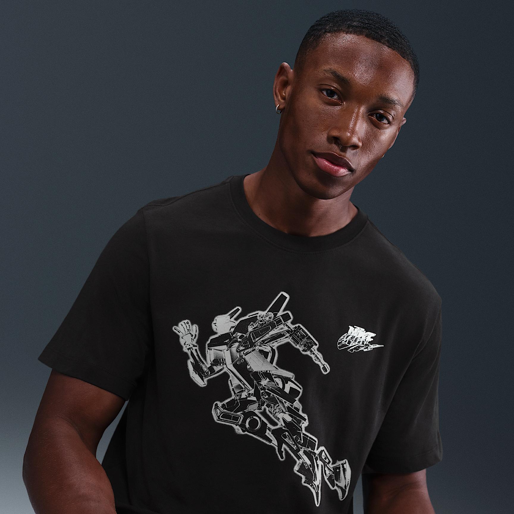 Mens Nike Sportswear T-Shirt | AR5004-324 Product Image