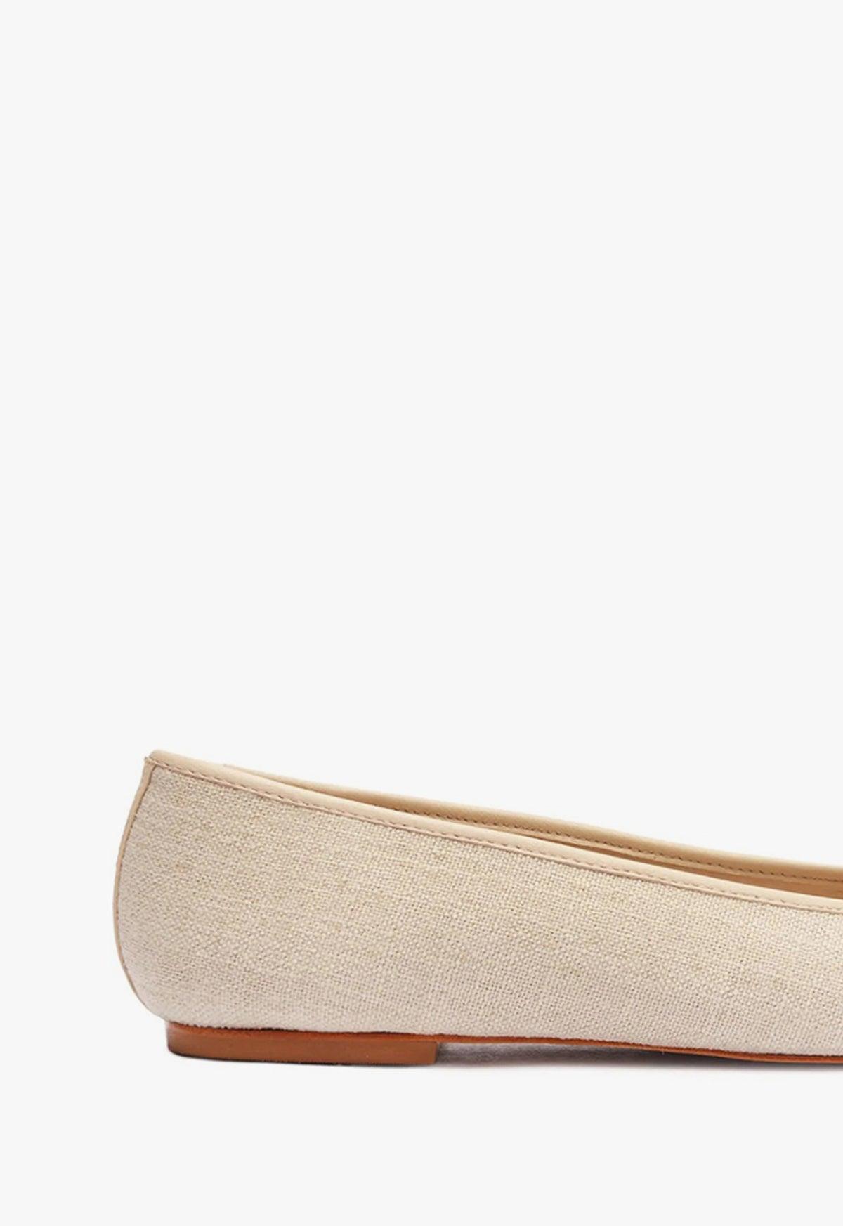 Sae Leather Flat Product Image