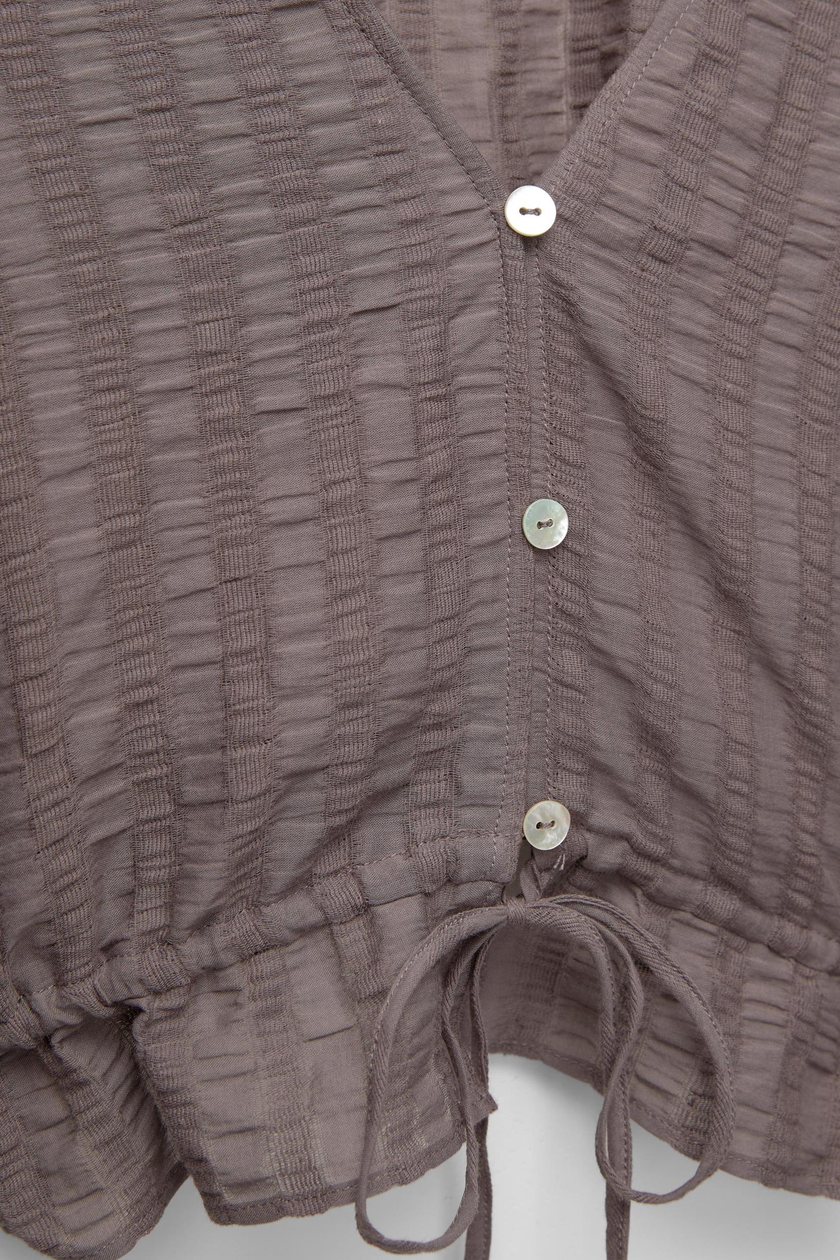 Textured striped shirt Product Image
