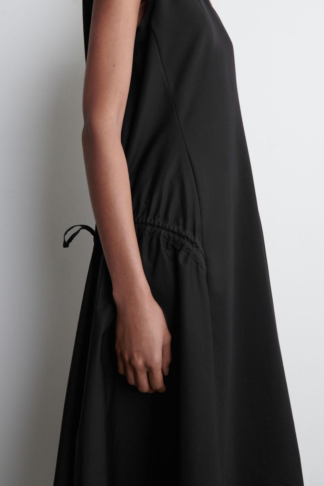 PANELED GATHERED-SIDE MIDI DRESS Product Image