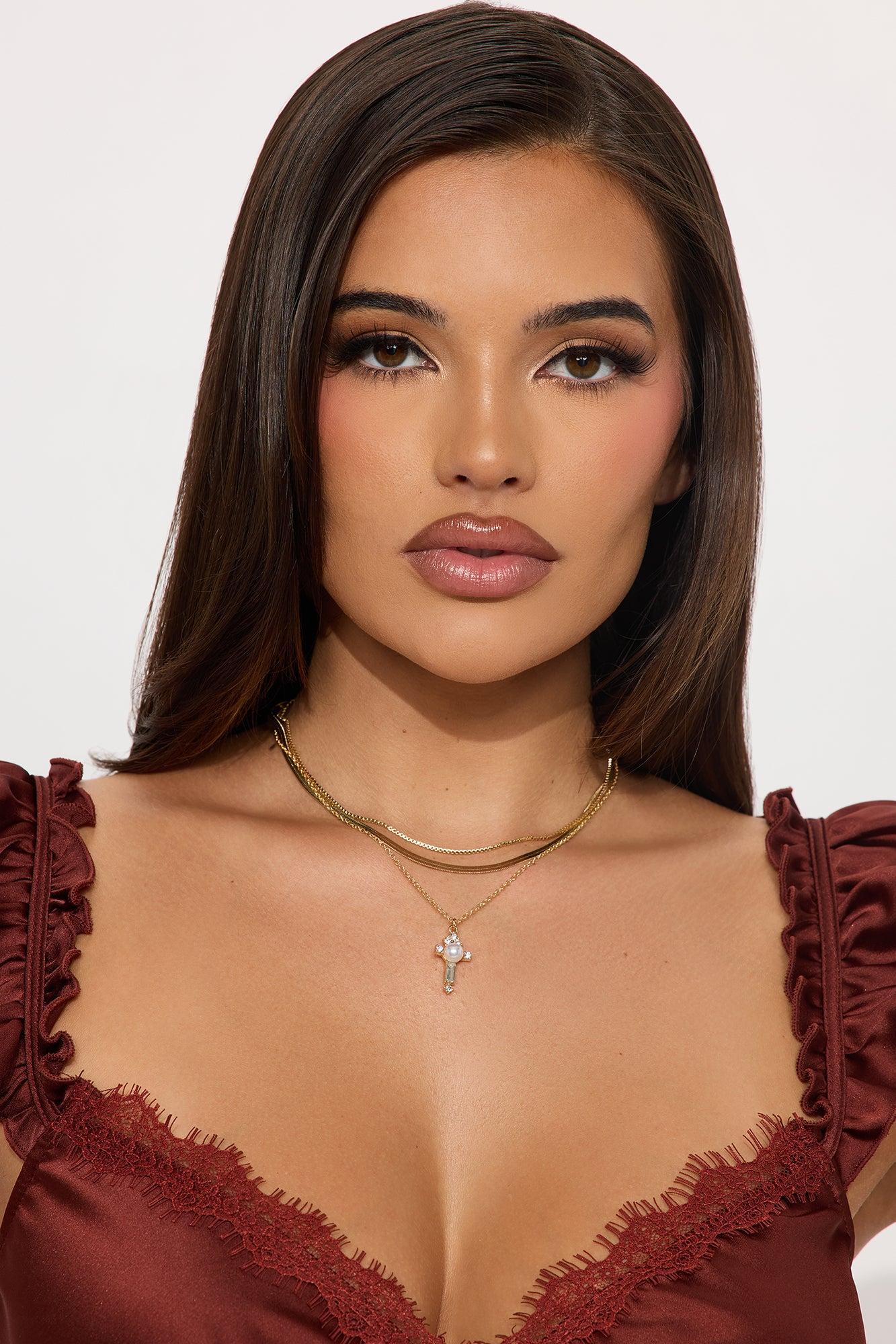 Get Closer Layered Rhinestones & Pearls Necklace - Gold Female Product Image