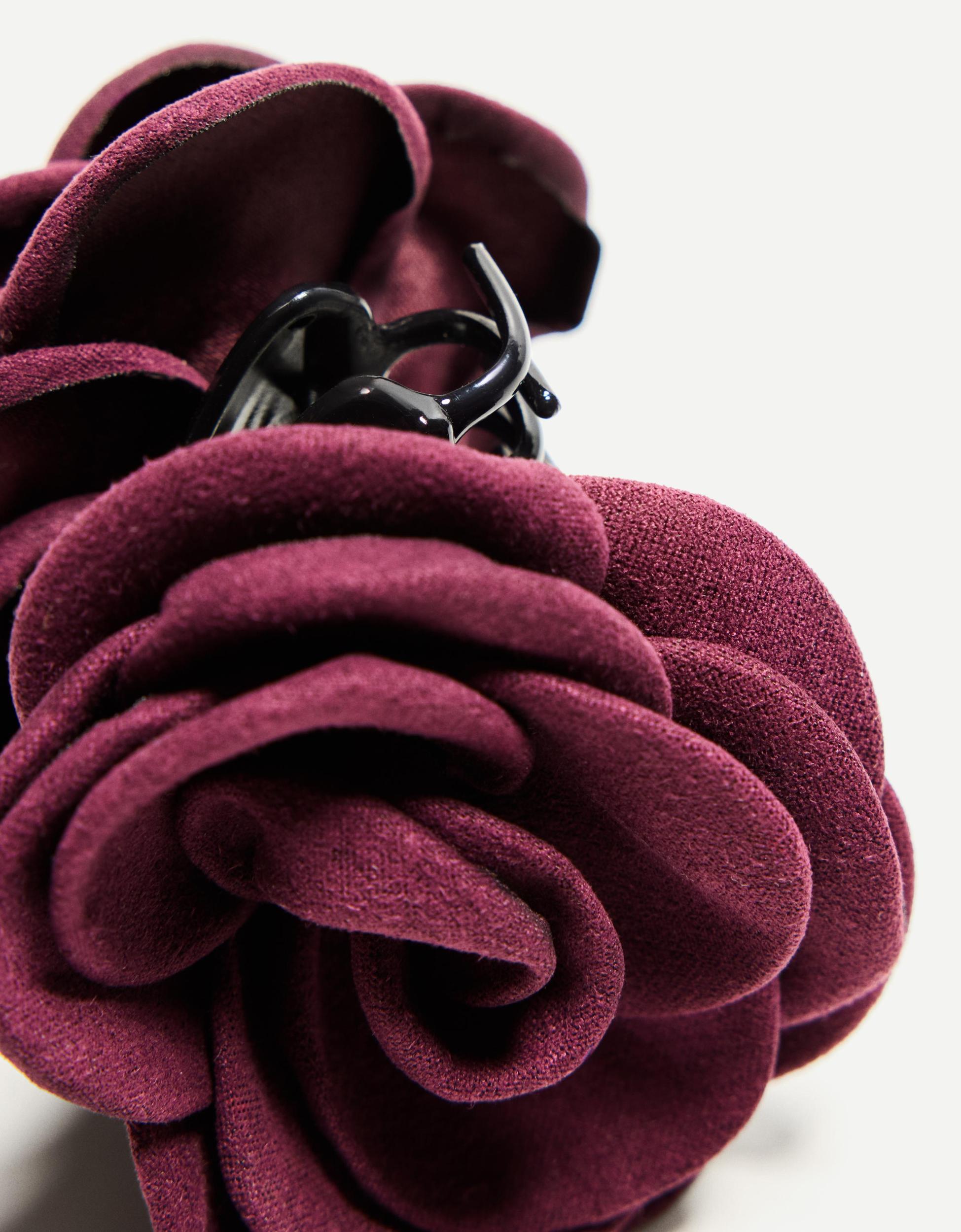 Fabric floral hair clip Product Image