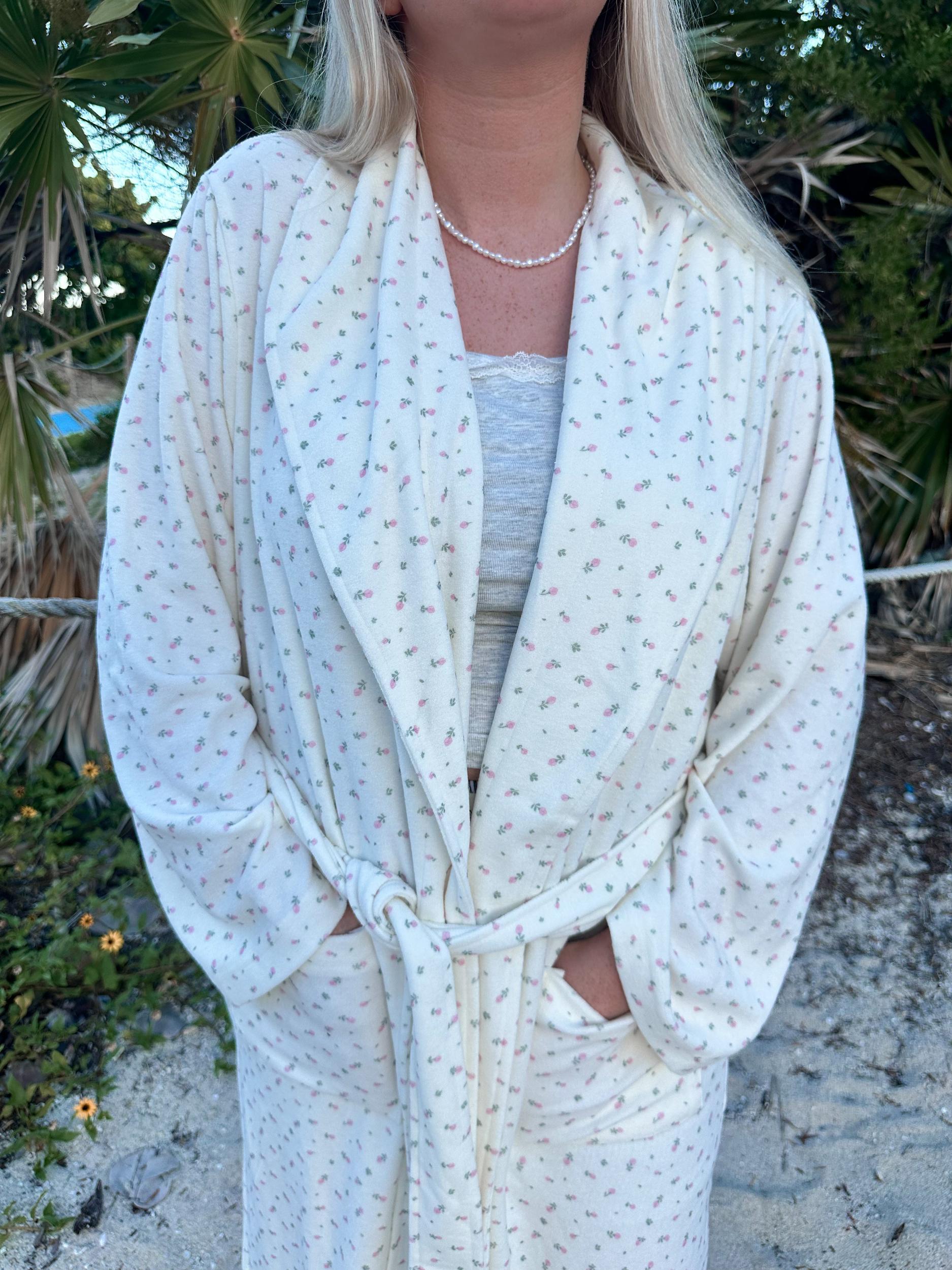 Pink Roses Dream Hotel Robe Product Image