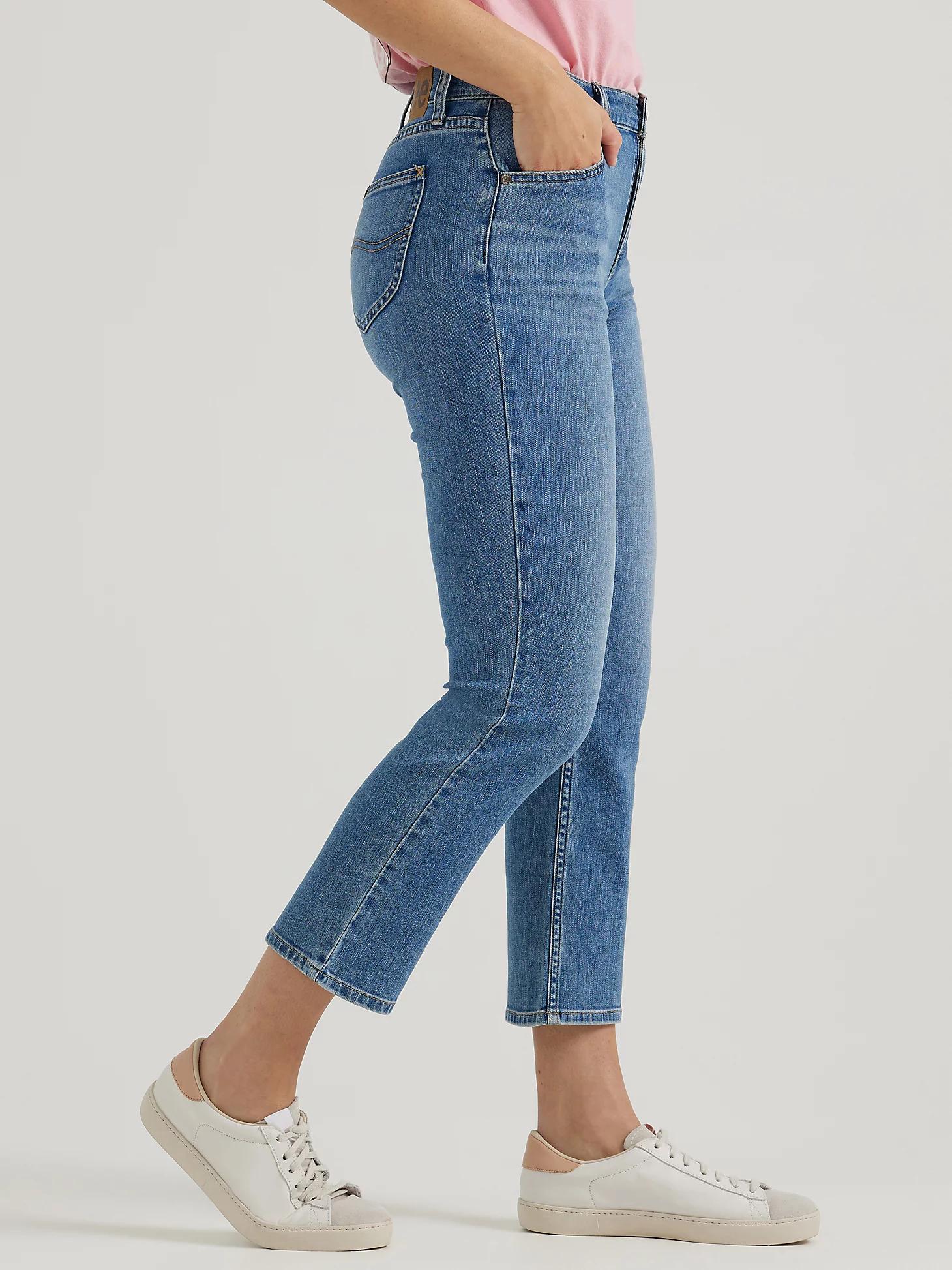 Women’s Legendary Regular Fit Capri | Women's Capris & Crops | Lee® Product Image