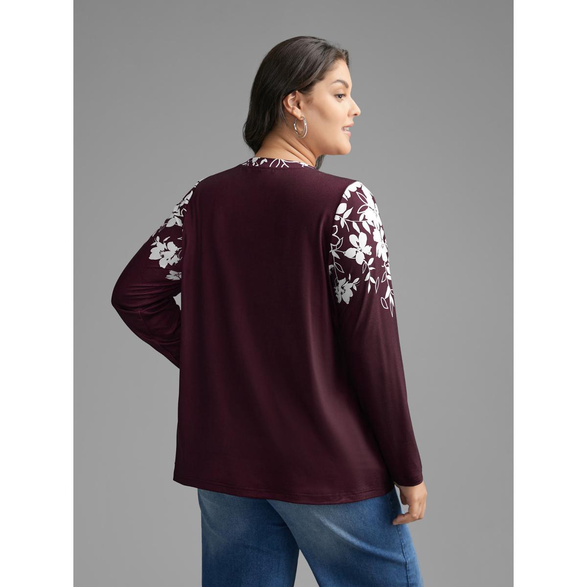 Plus Size Round Neck Boho Print T-Shirt Eggplant Women Casual Contrast Natural Flowers Round Neck Everyday T-shirts BloomChic 26/4X Product Image
