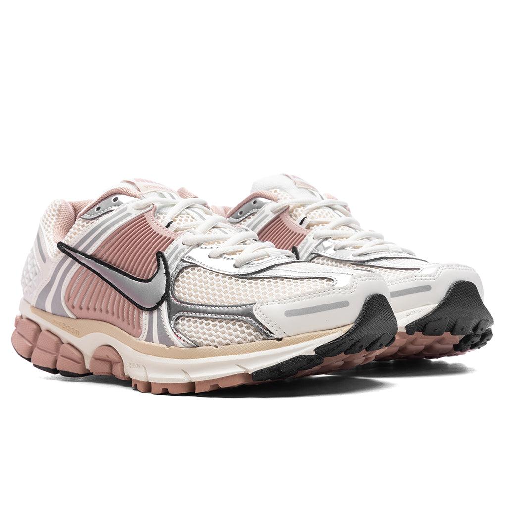 Women's Zoom Vomero 5 - Sail/Pearl White/Particle Pink Female Product Image