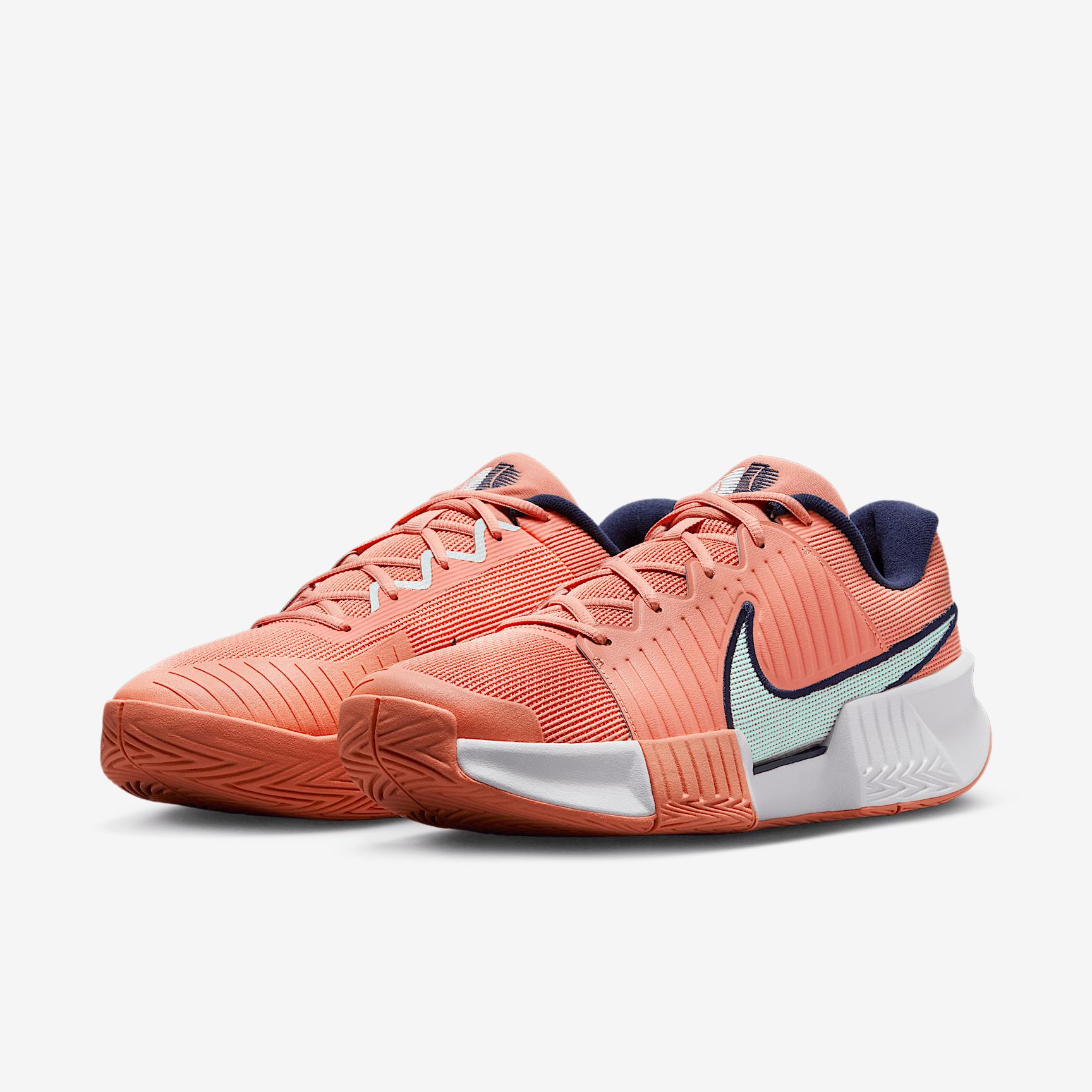 Nike GP Challenge Pro Men's Hard Court Tennis Shoes Product Image