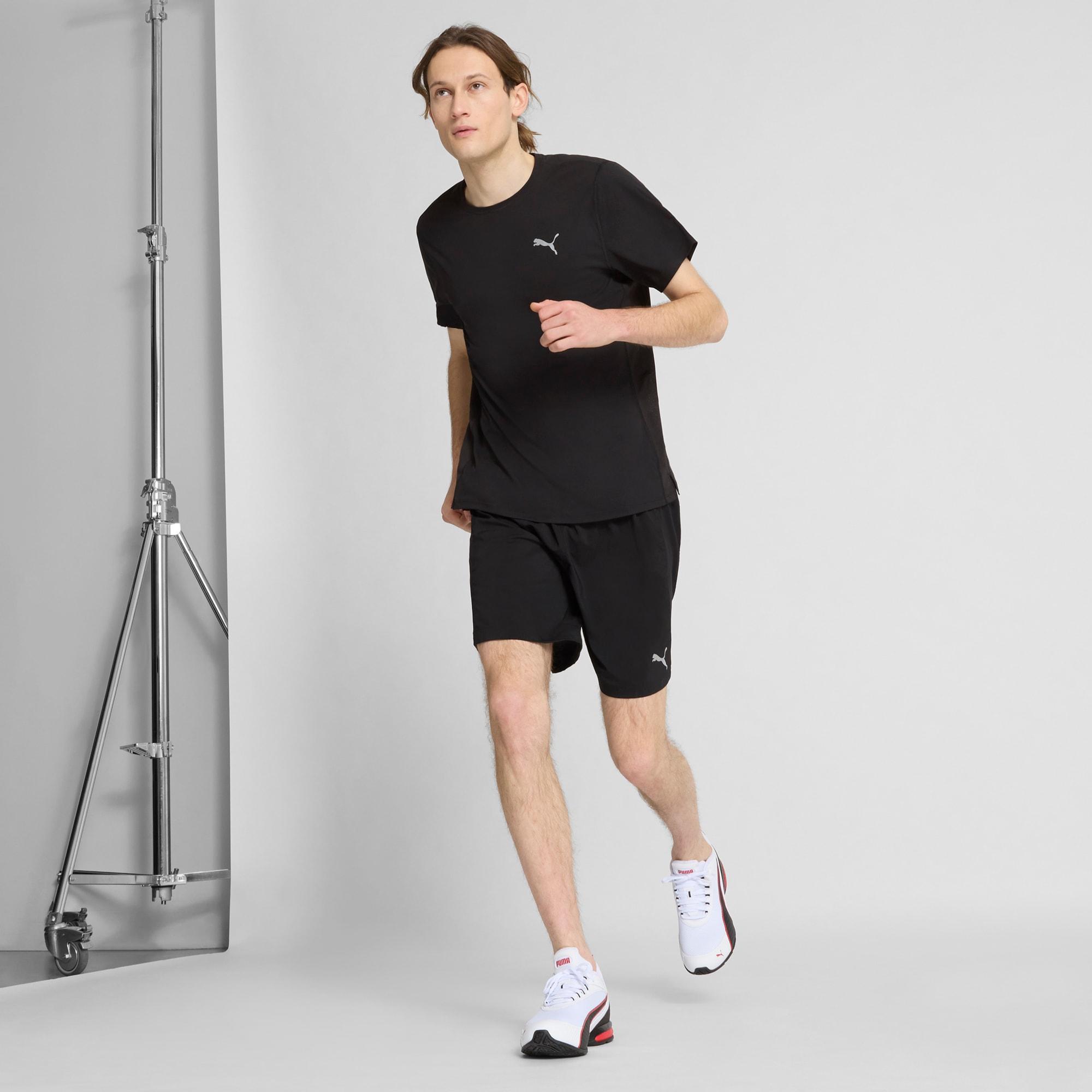 Magnetic Men's Sneakers Product Image