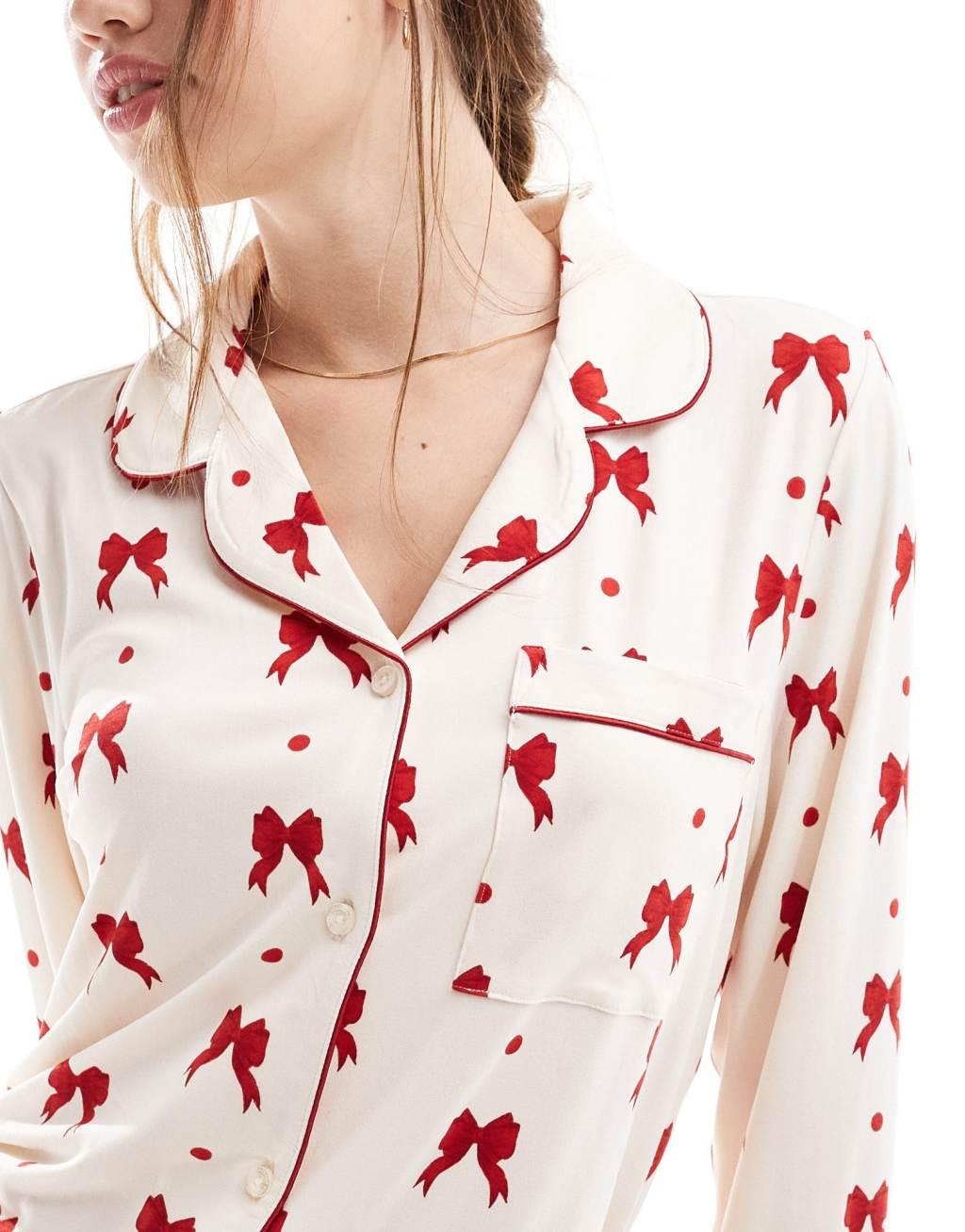 Chelsea Peers Exclusive poly red bow print PJs in cream Product Image