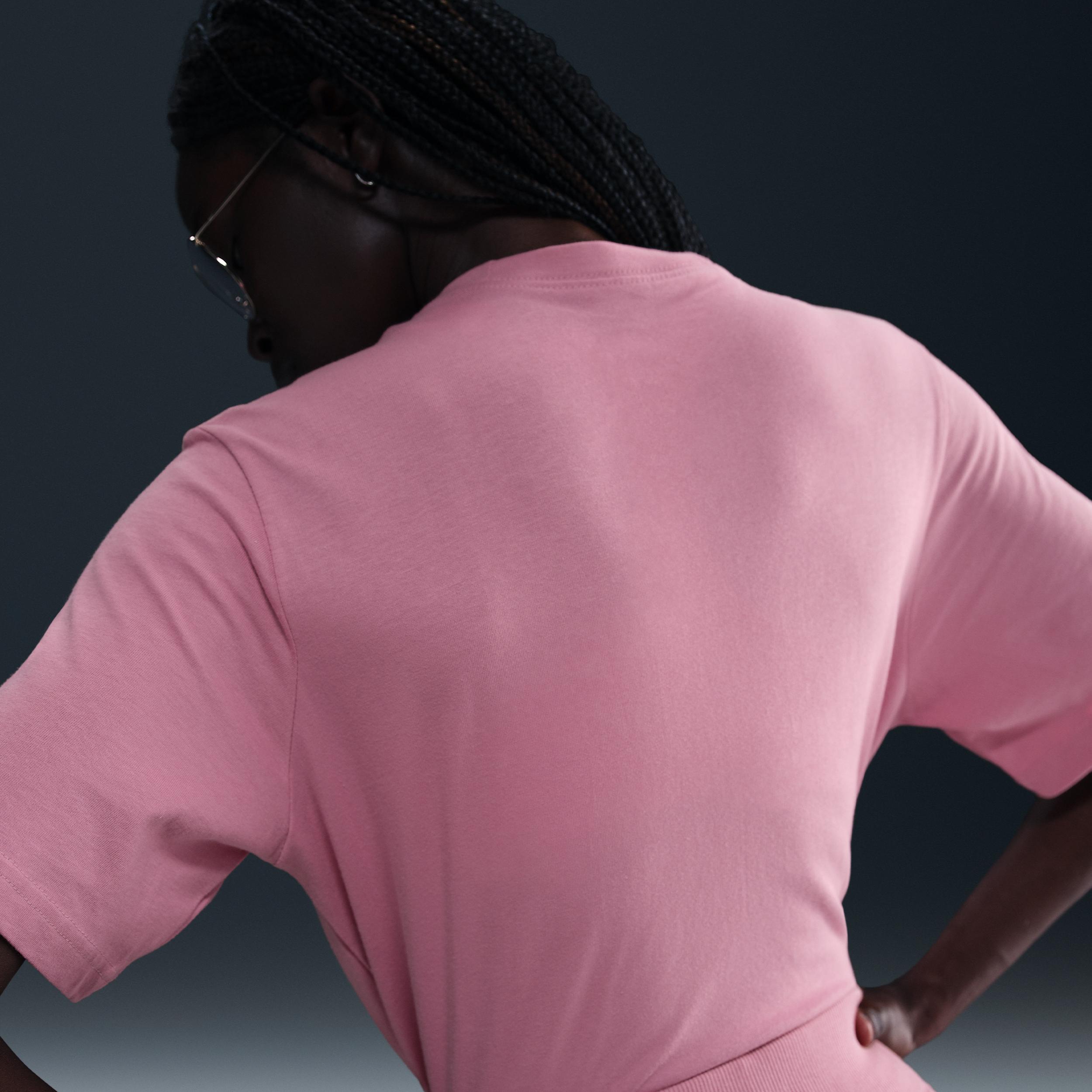 Women's Nike Sportswear Boxy T-Shirt Product Image