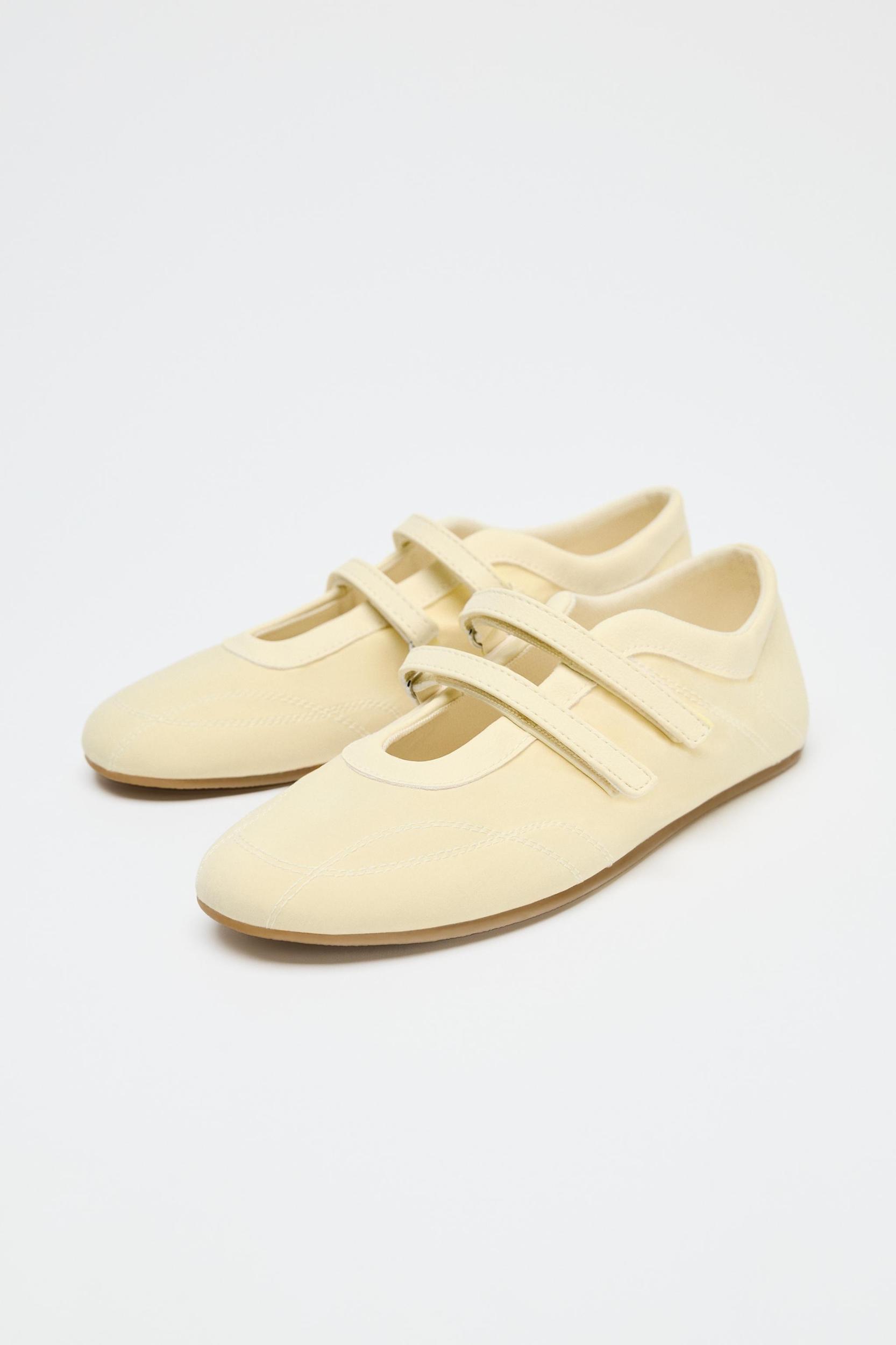 SATIN EFFECT TOPSTITCHED BALLET FLATS Product Image