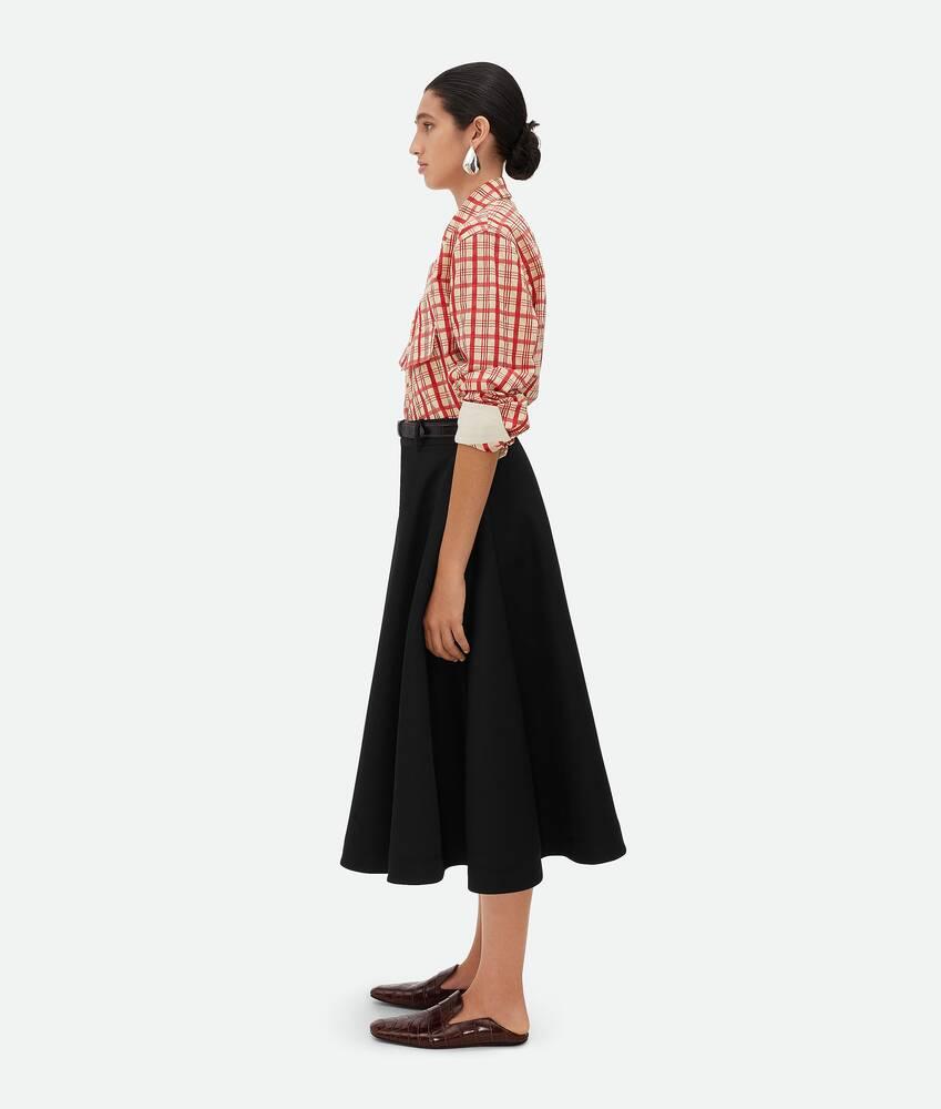 Women's Wool Grain De Poudre Skirt in Black Product Image