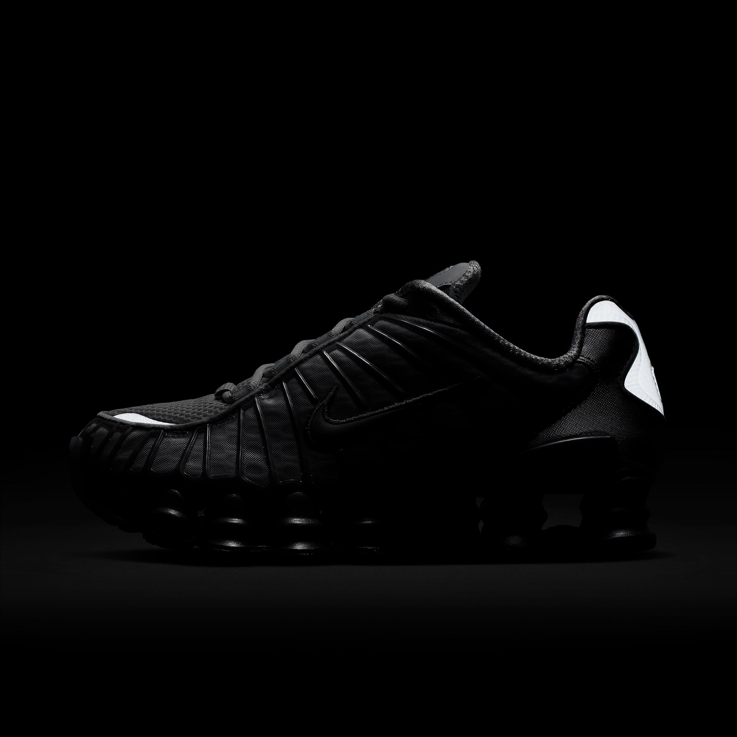 Nike Womens Shox TL Shoes | AR3566-003 Product Image