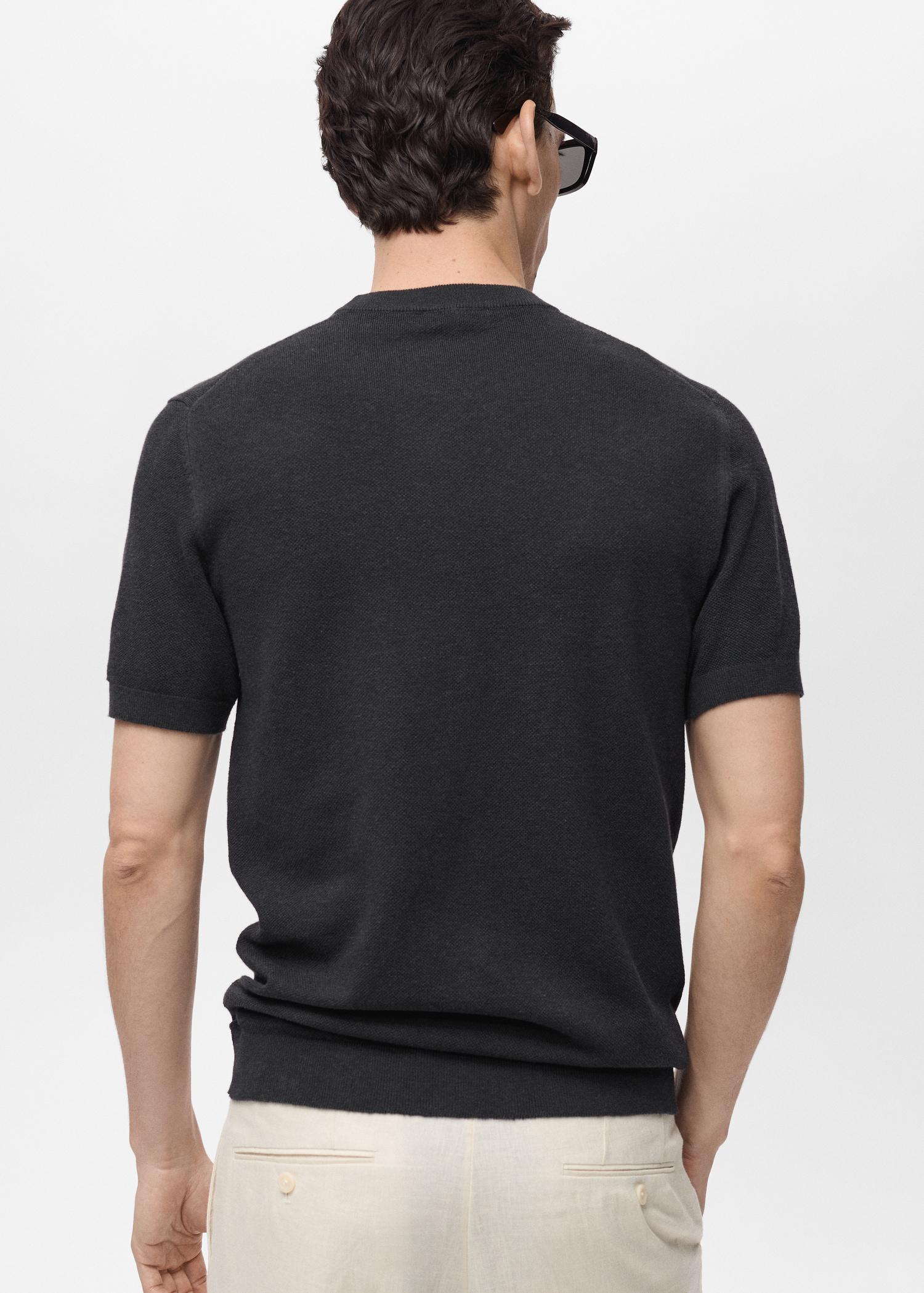 Cotton fine-knit t-shirt - Men | MANGO USA Product Image