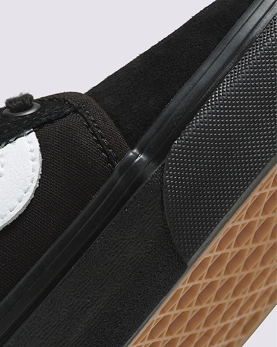 Chukka Low Sidestripe Shoe in Black| Vans US Product Image