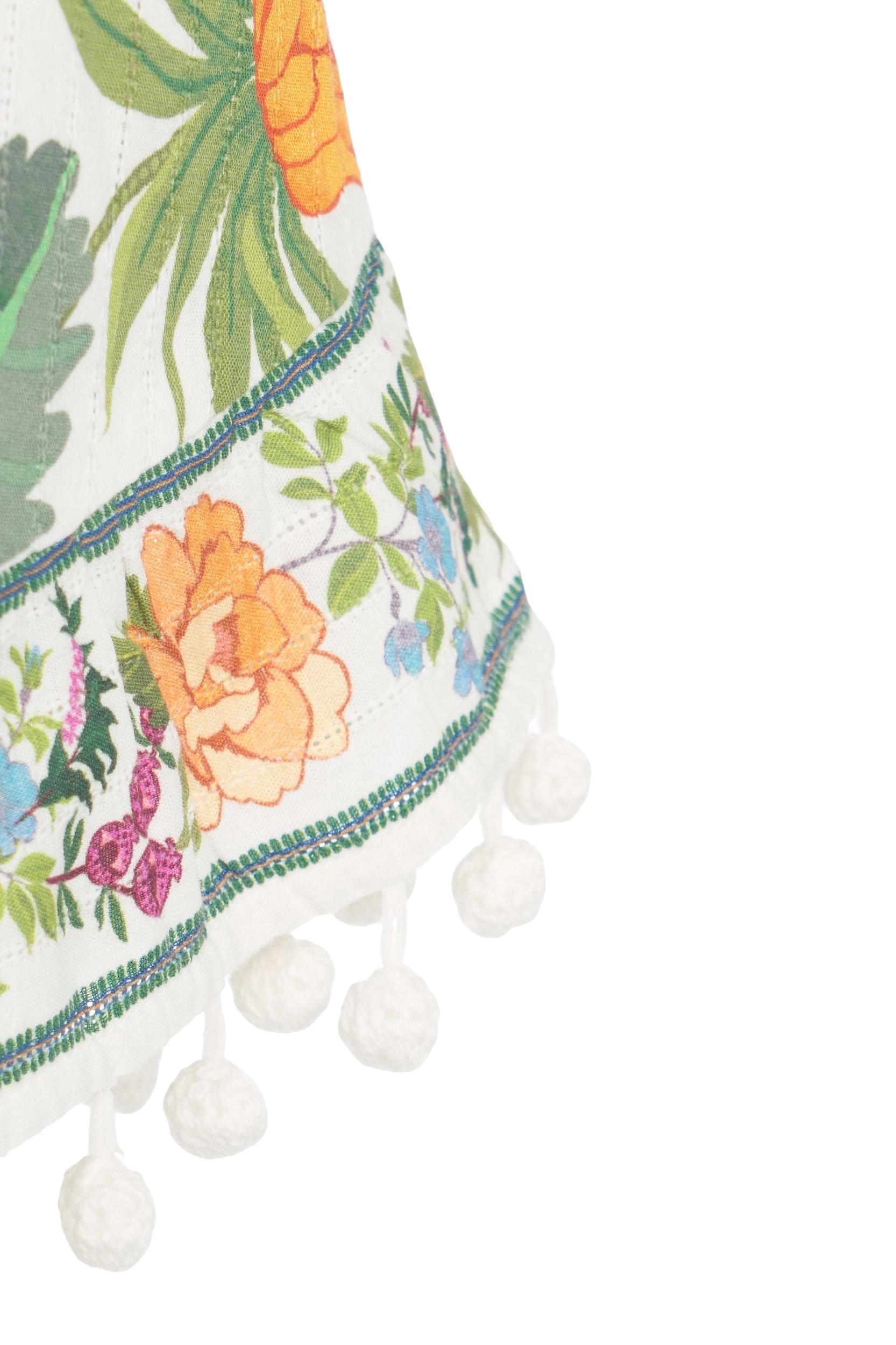 Shorts with floral print Product Image