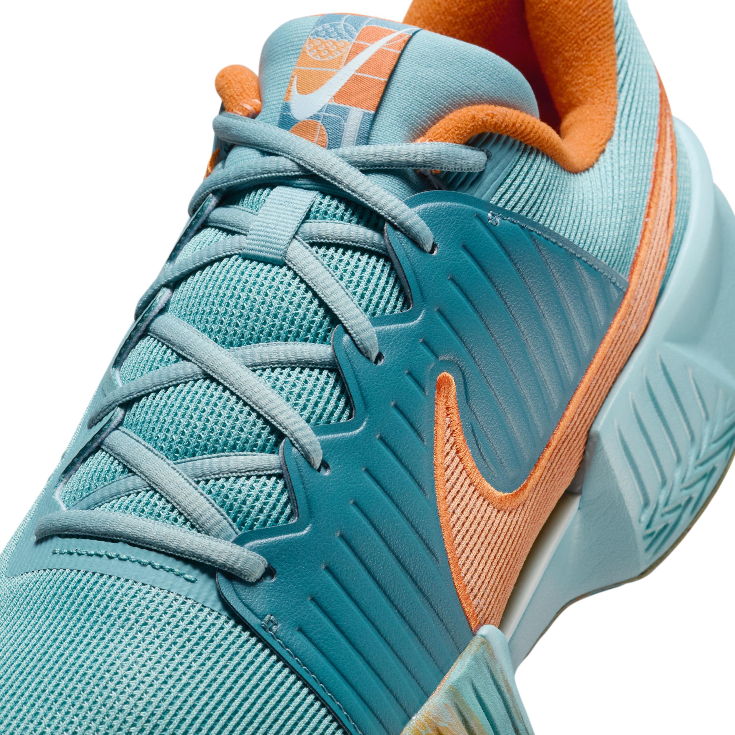 Nike Men's Zoom Challenge Pickleball Shoes Product Image