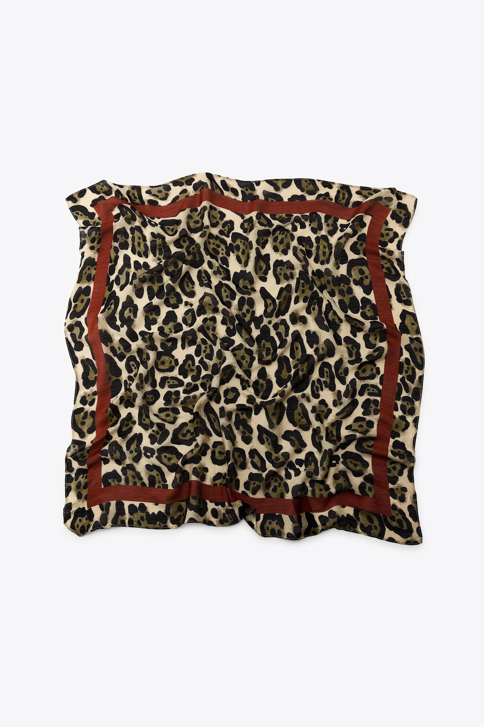ANIMAL PRINT MODAL SCARF Product Image