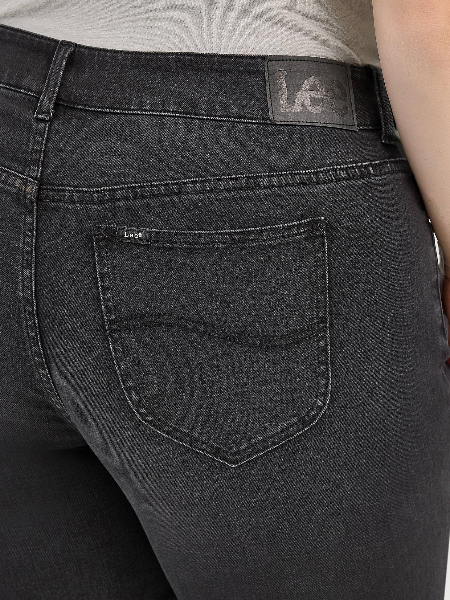 Women's Legendary Straight Crop (Plus) | Women's Capris & Crops | Lee® Product Image