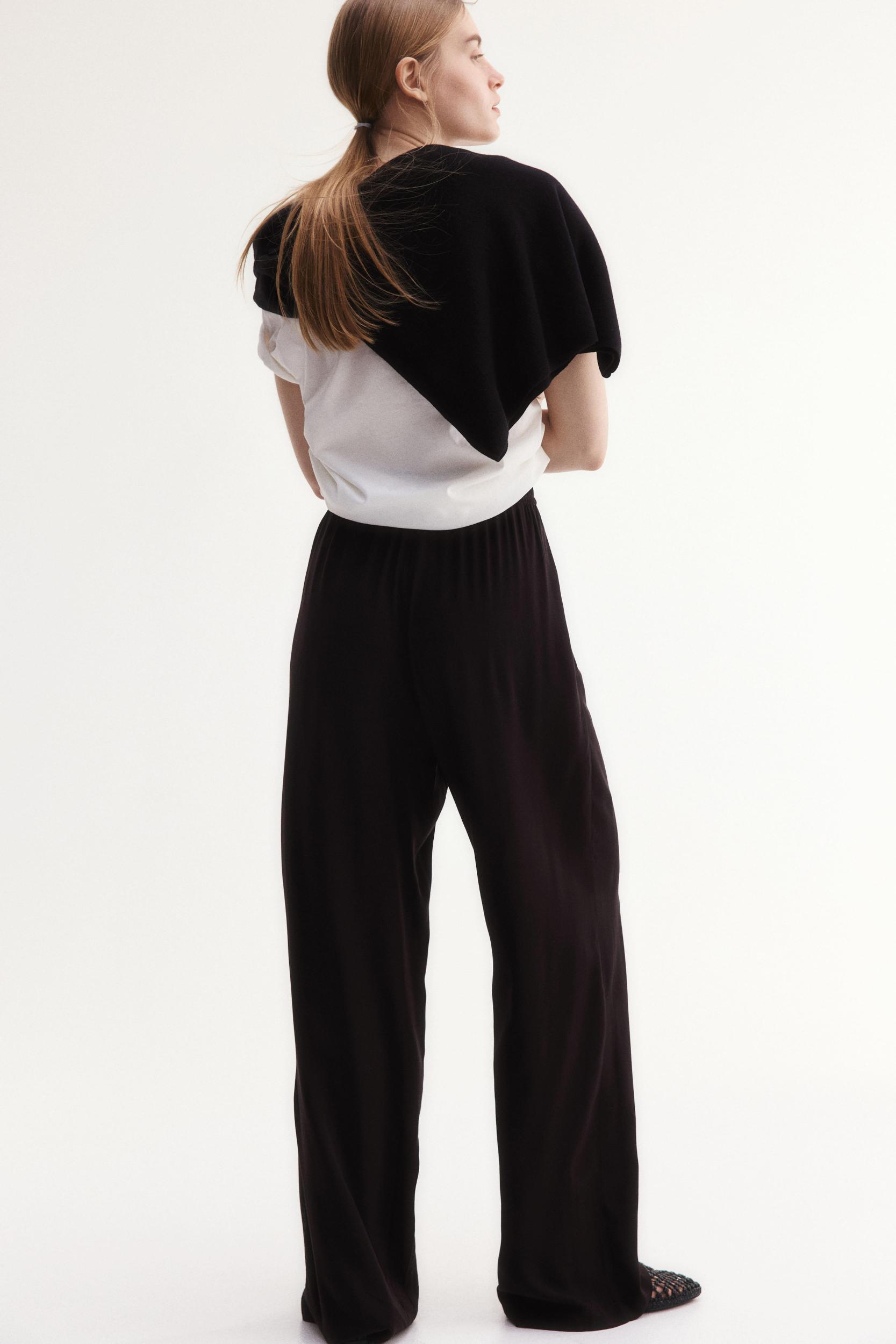 Wide-cut Pull-on Pants Product Image