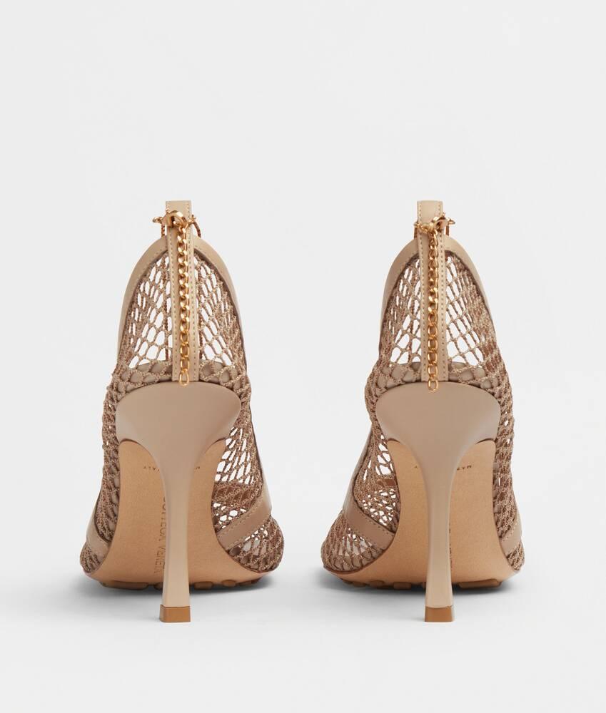 Women's Stretch Pump in Beige Product Image