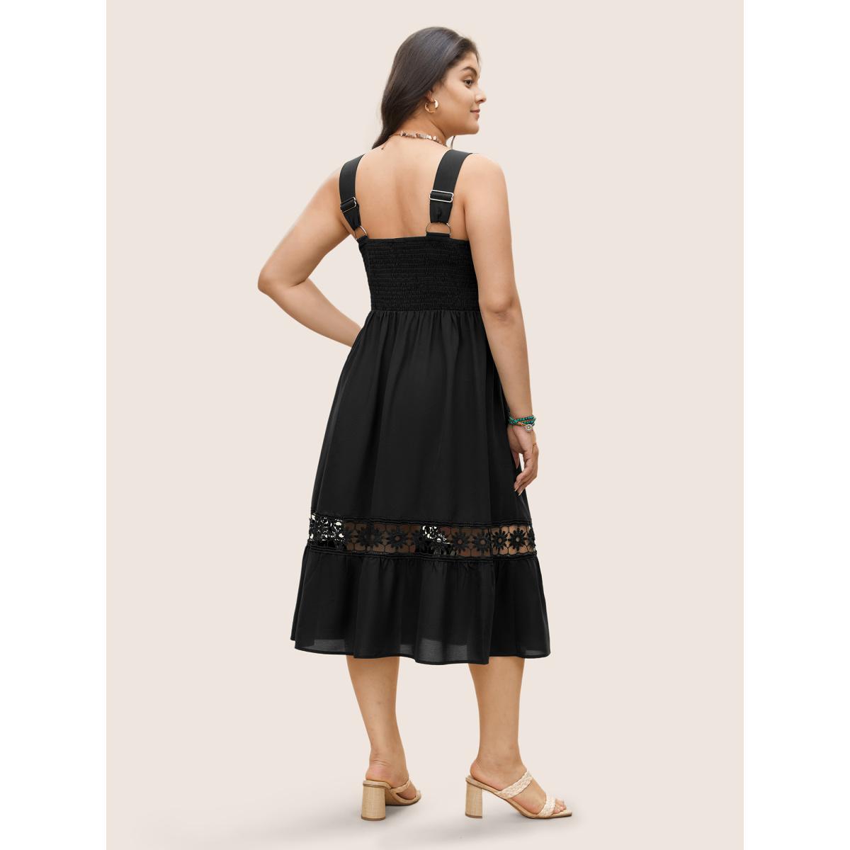 Plus Size Plain Elastic Waist Cut Out Lace Patchwork Dress Black Women Resort Non Non Sleeveless Curvy Midi Dress BloomChic 30/6X Product Image