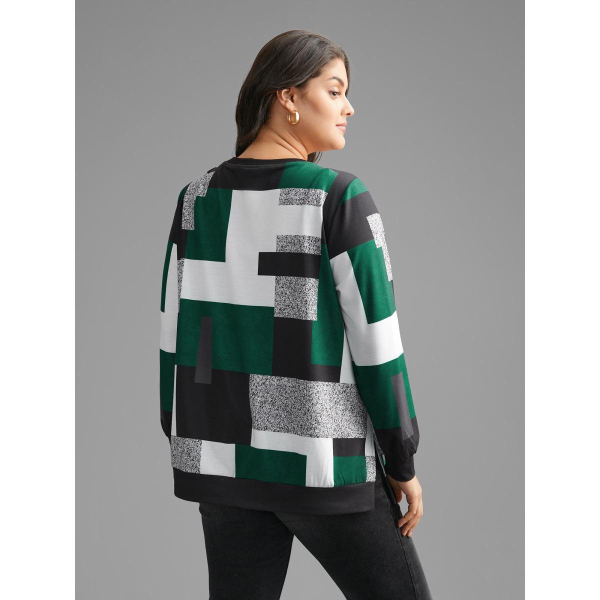 Plus Size Asymmetrical Colorblock Contrast Slit Hem Sweatshirt Women DarkGreen Casual Contrast Loose Round Neck Everyday Sweatshirts BloomChic 30/6X Product Image