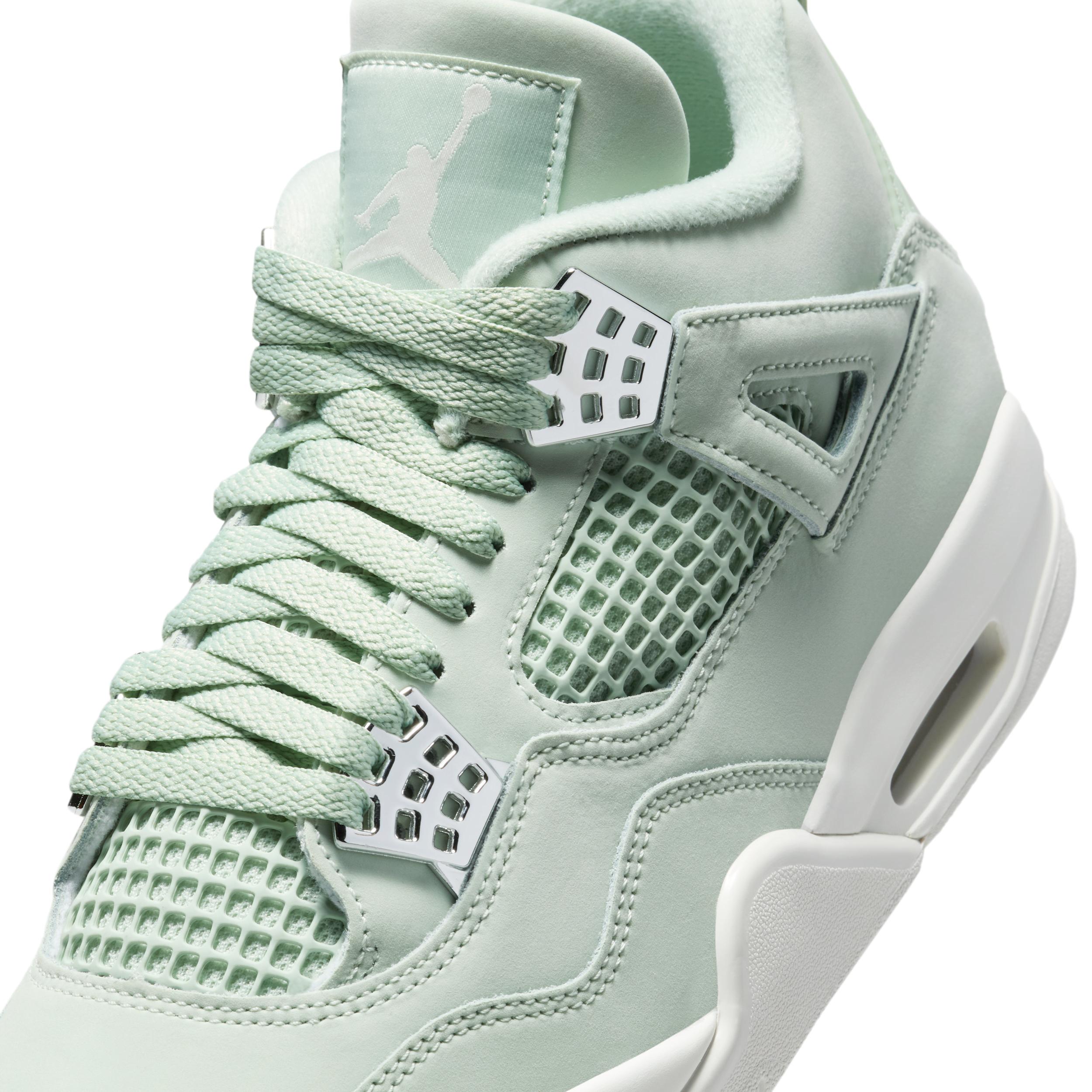 Women's Air Jordan 4 Retro "Abundance" Shoes Product Image