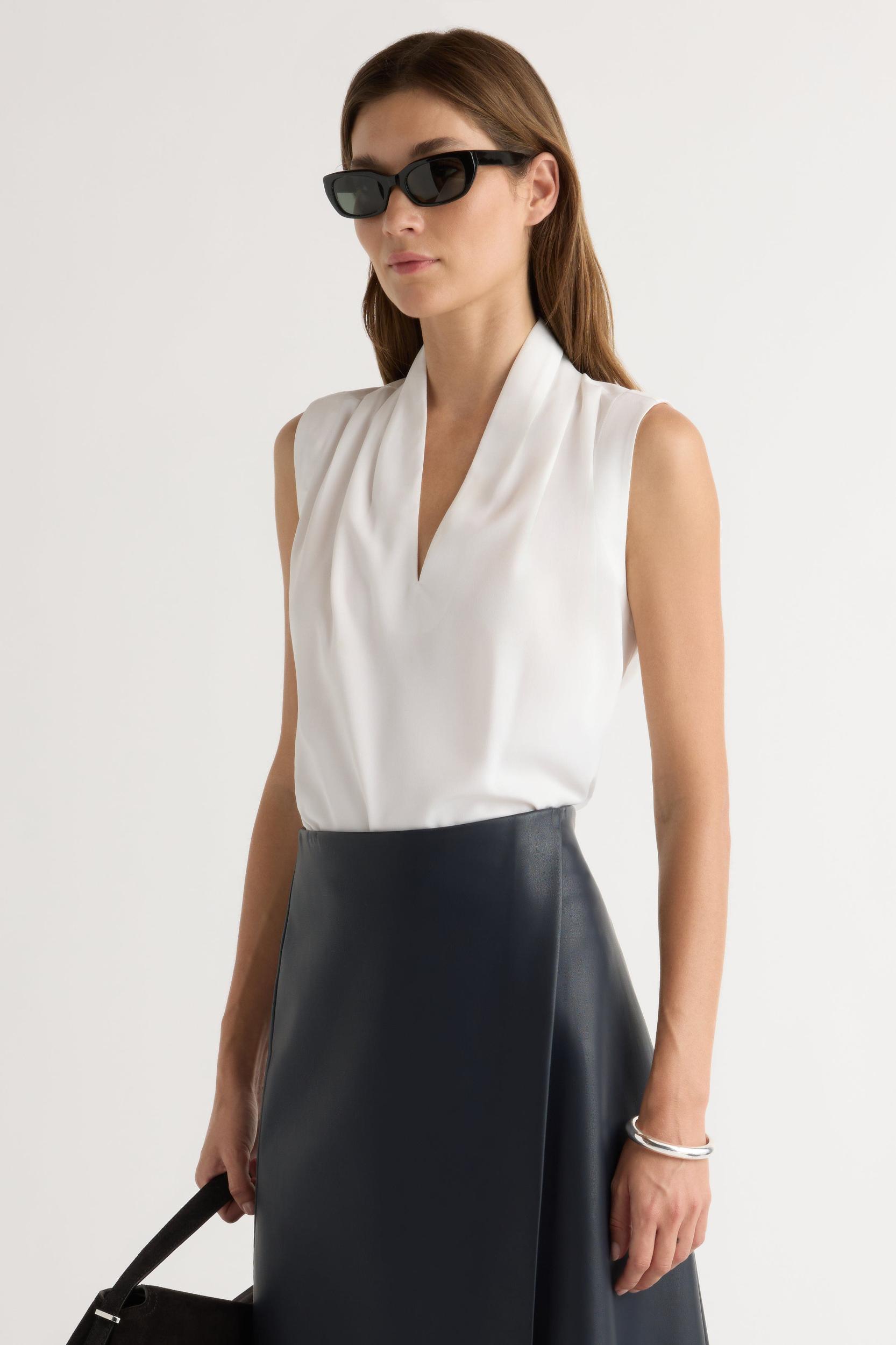 Jae V-Neck Sleeveless Blouse Product Image