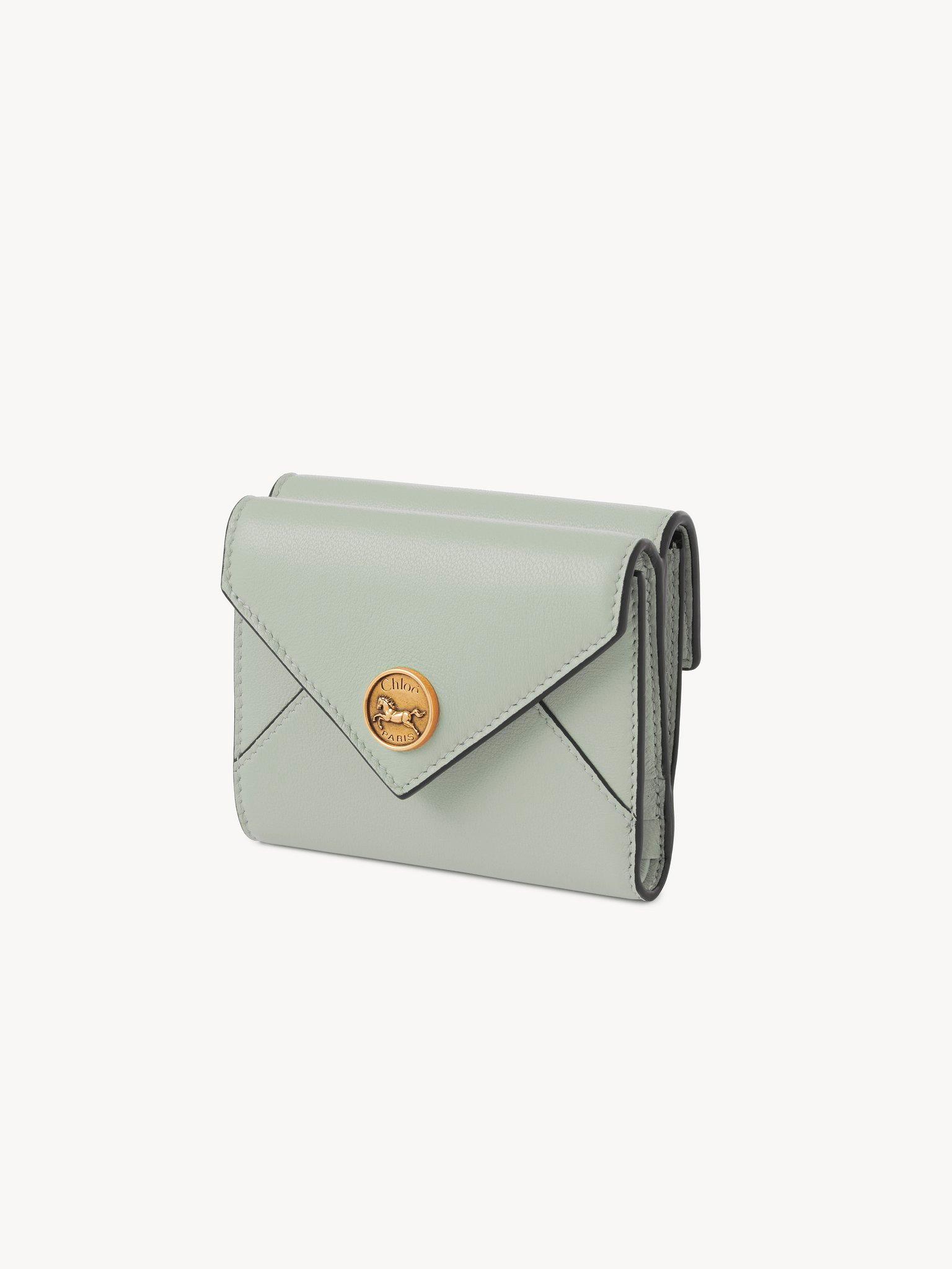 Small Envelope tri-fold in grained leather Product Image