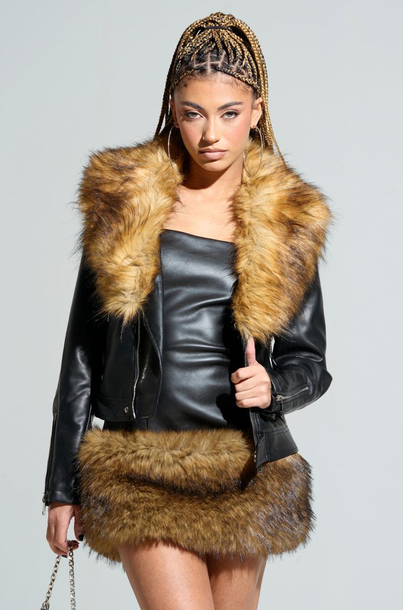AUSSY FUR COLLAR MOTO Product Image