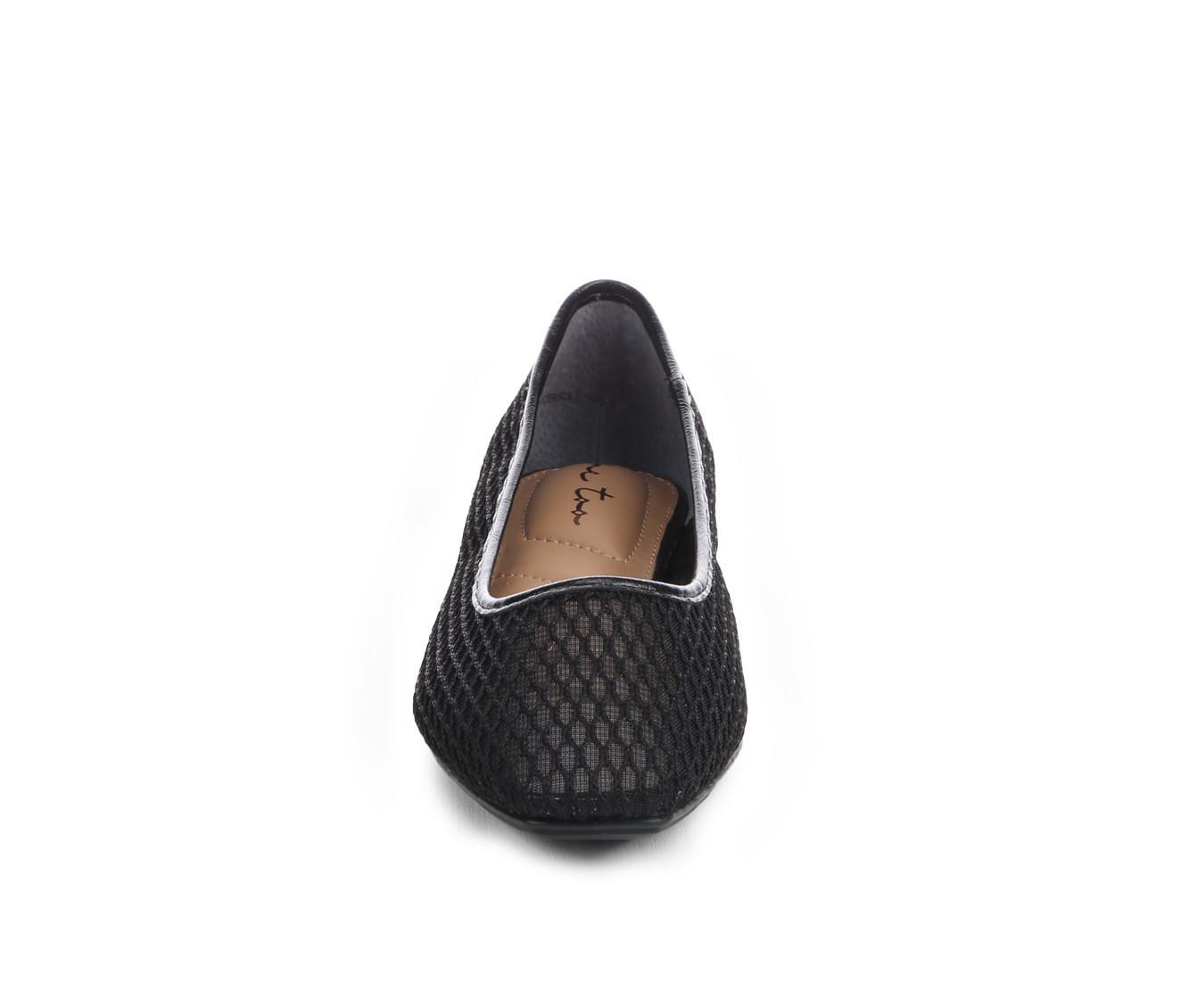 Women's Me Too Bryer Ballet Flats Product Image