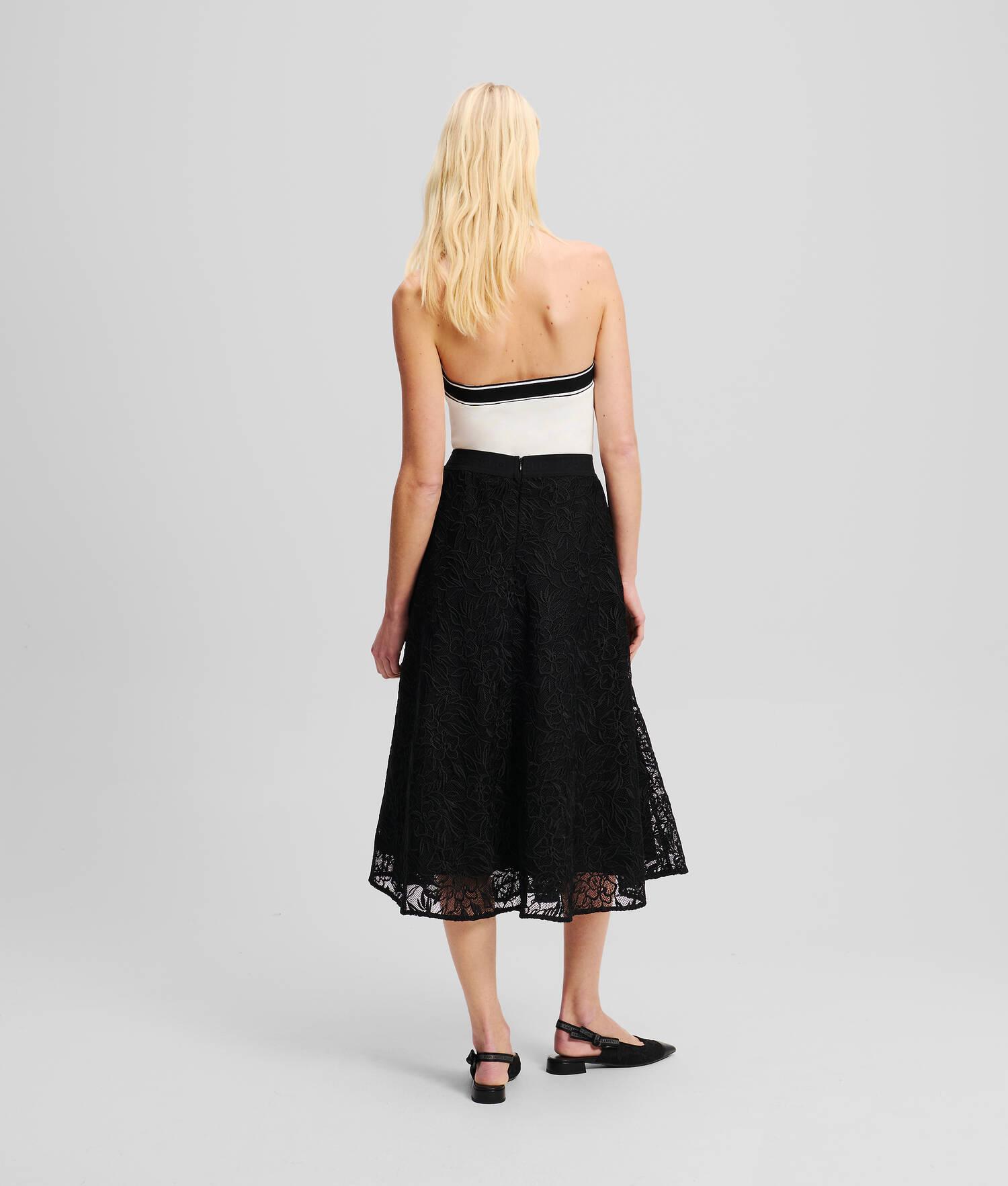 ORCHID EMBROIDERY SKIRT  Product Image